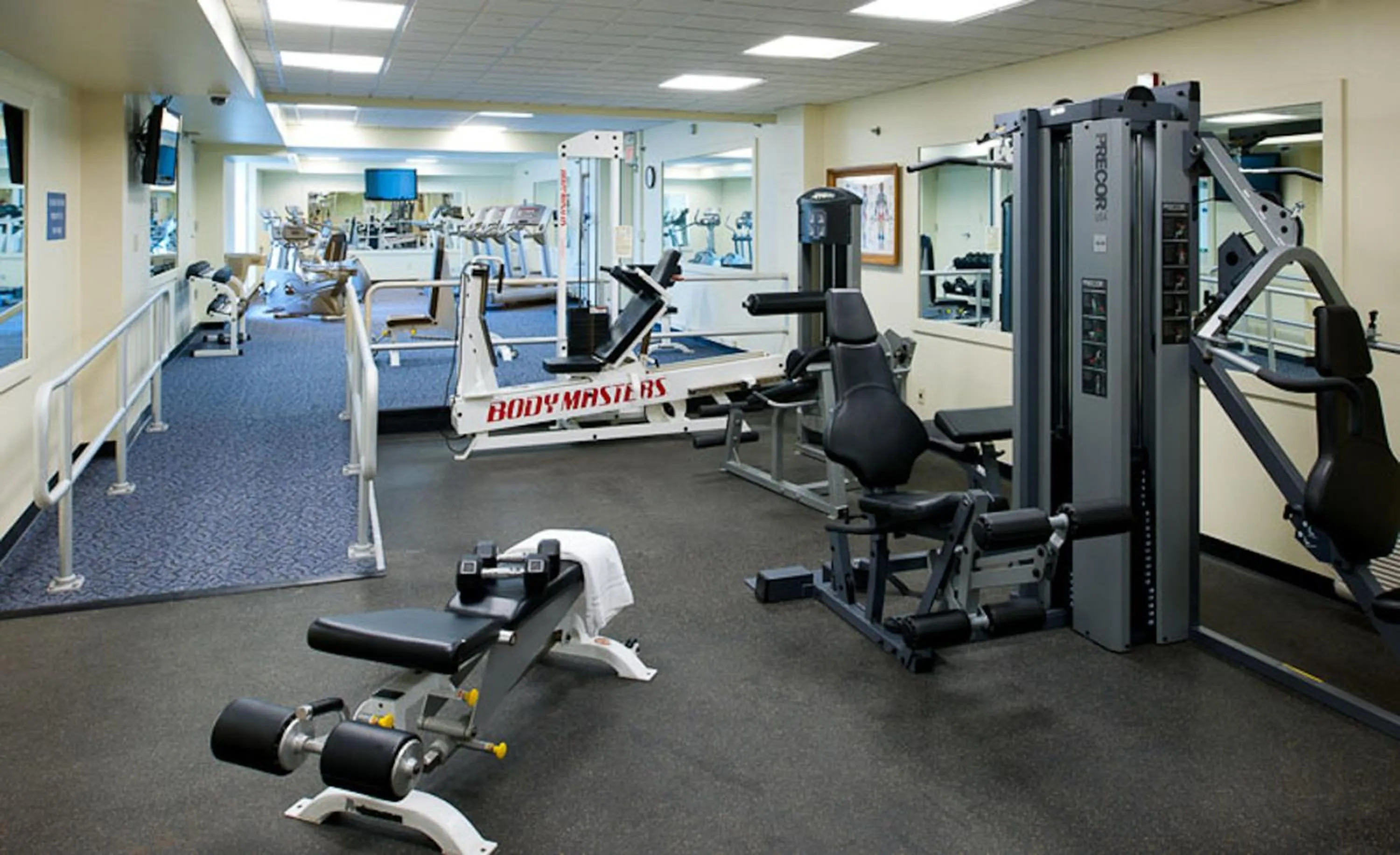 Fitness centre/facilities in Holiday Inn Express Pittsburgh West - Greentree by IHG