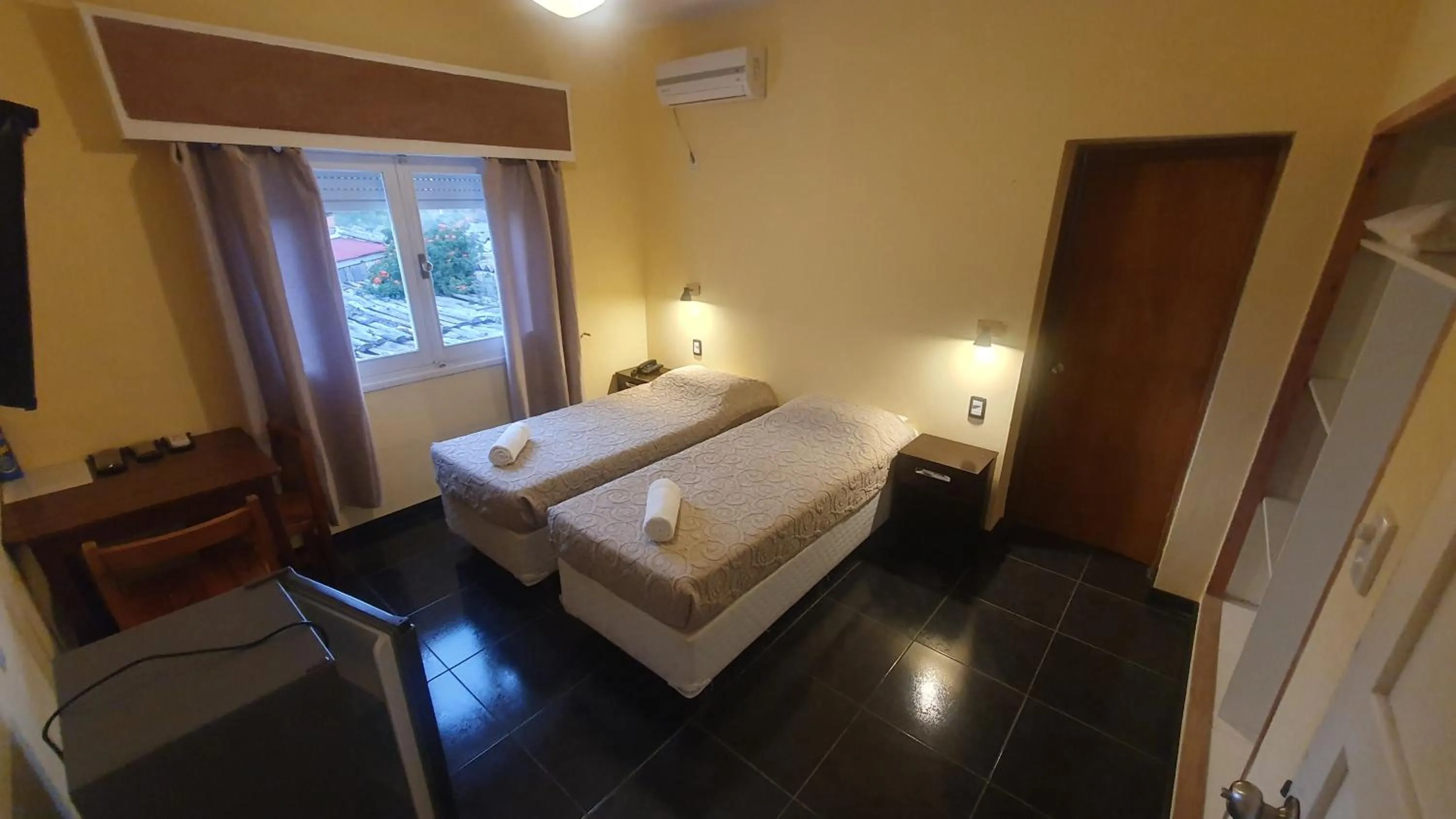 Photo of the whole room, Bed in Hotel Viola