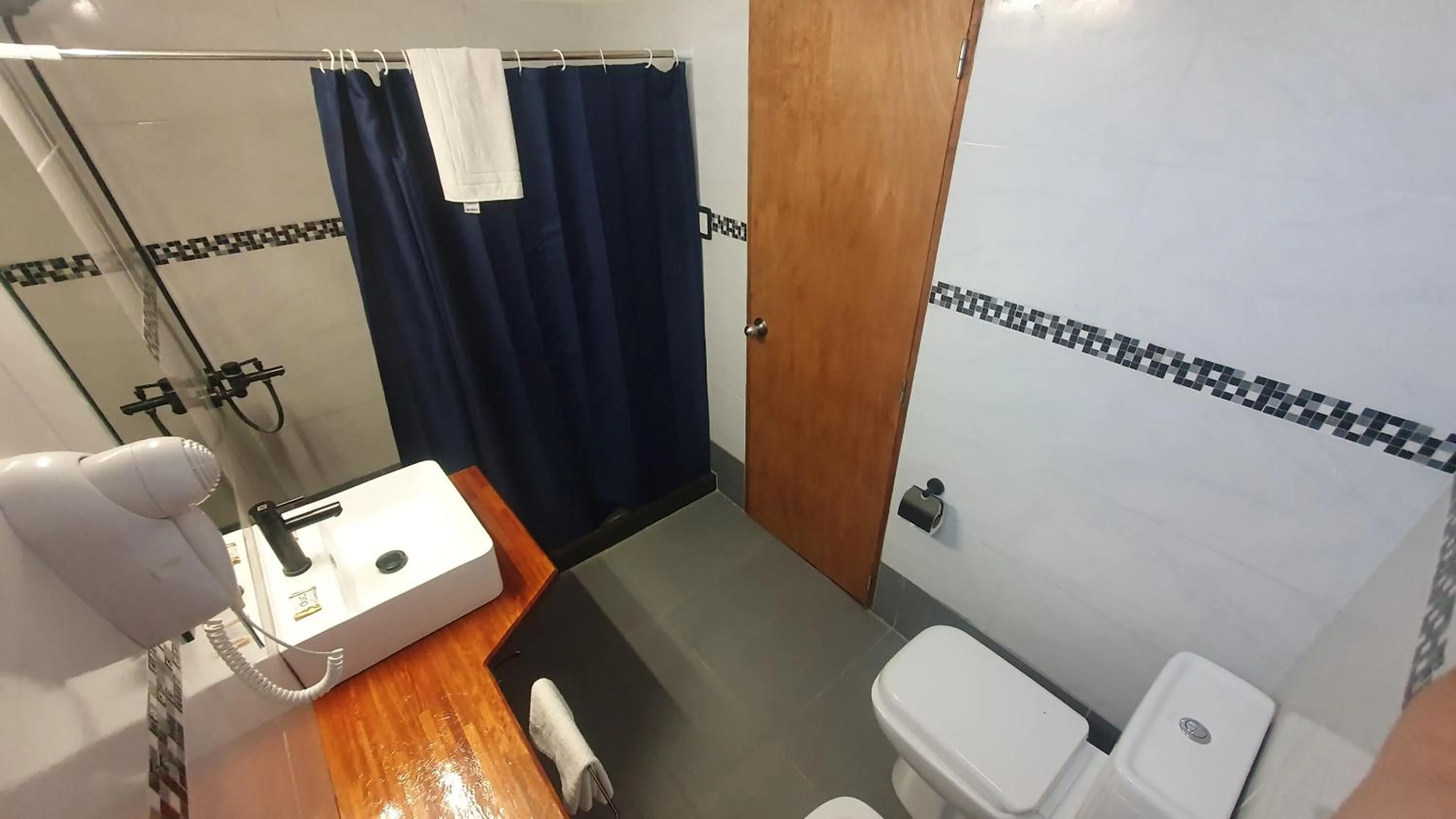 Bathroom in Hotel Viola