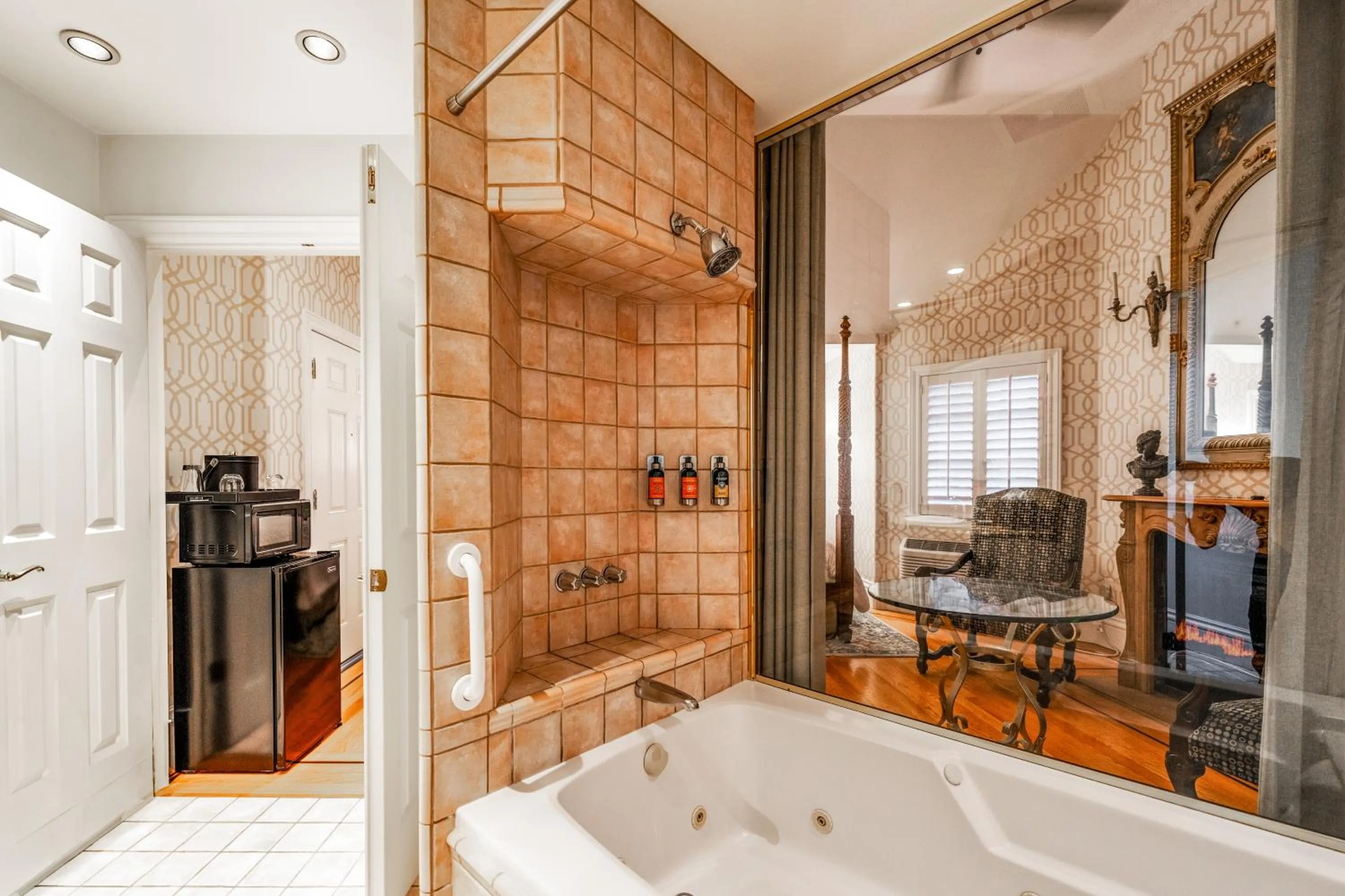 Bathroom in The Bergson, BW Signature Collection