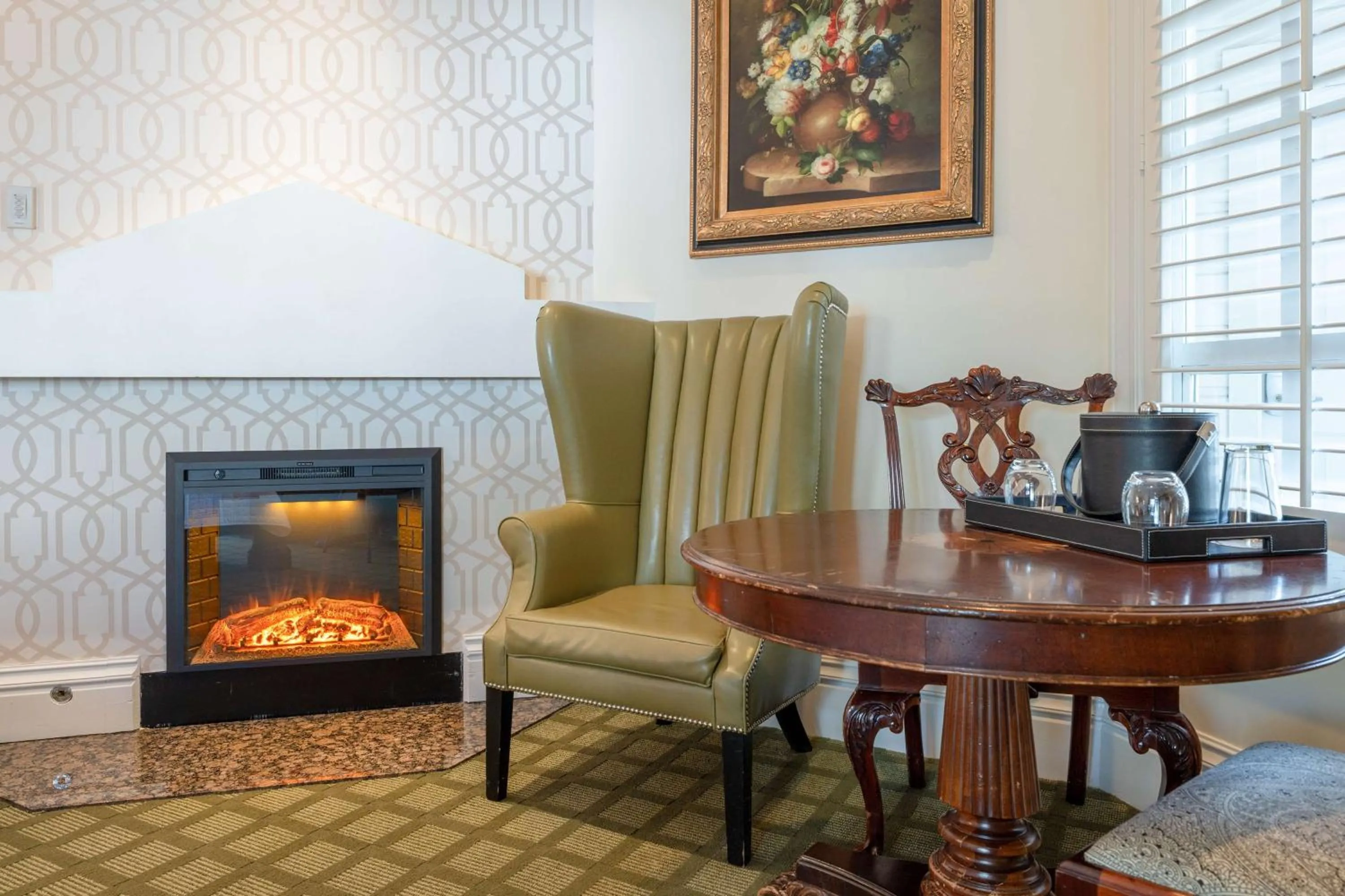 Bedroom in The Bergson, BW Signature Collection