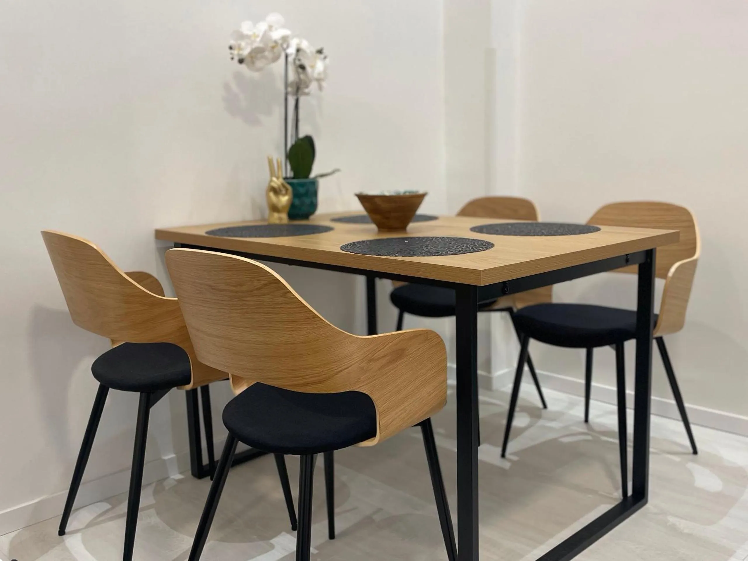 Dining area in Smart Hotel Budapest