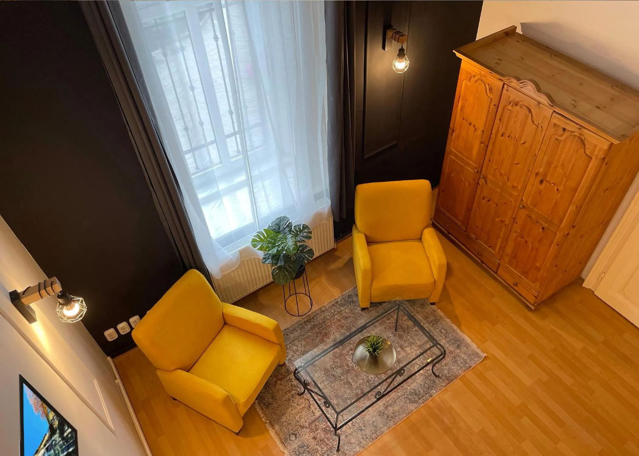 Seating area in Smart Hotel Budapest