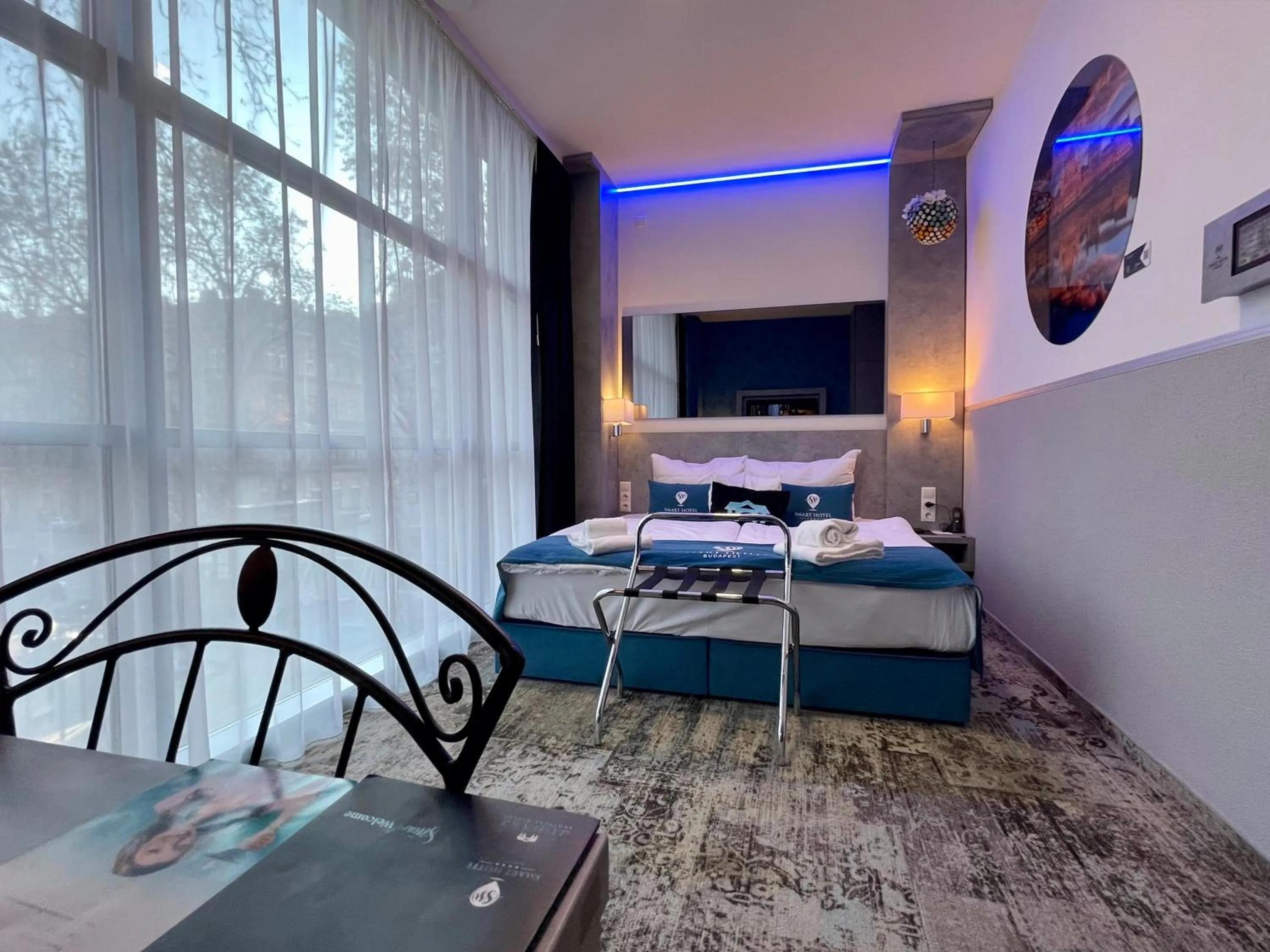 Photo of the whole room, Bed in Smart Hotel Budapest