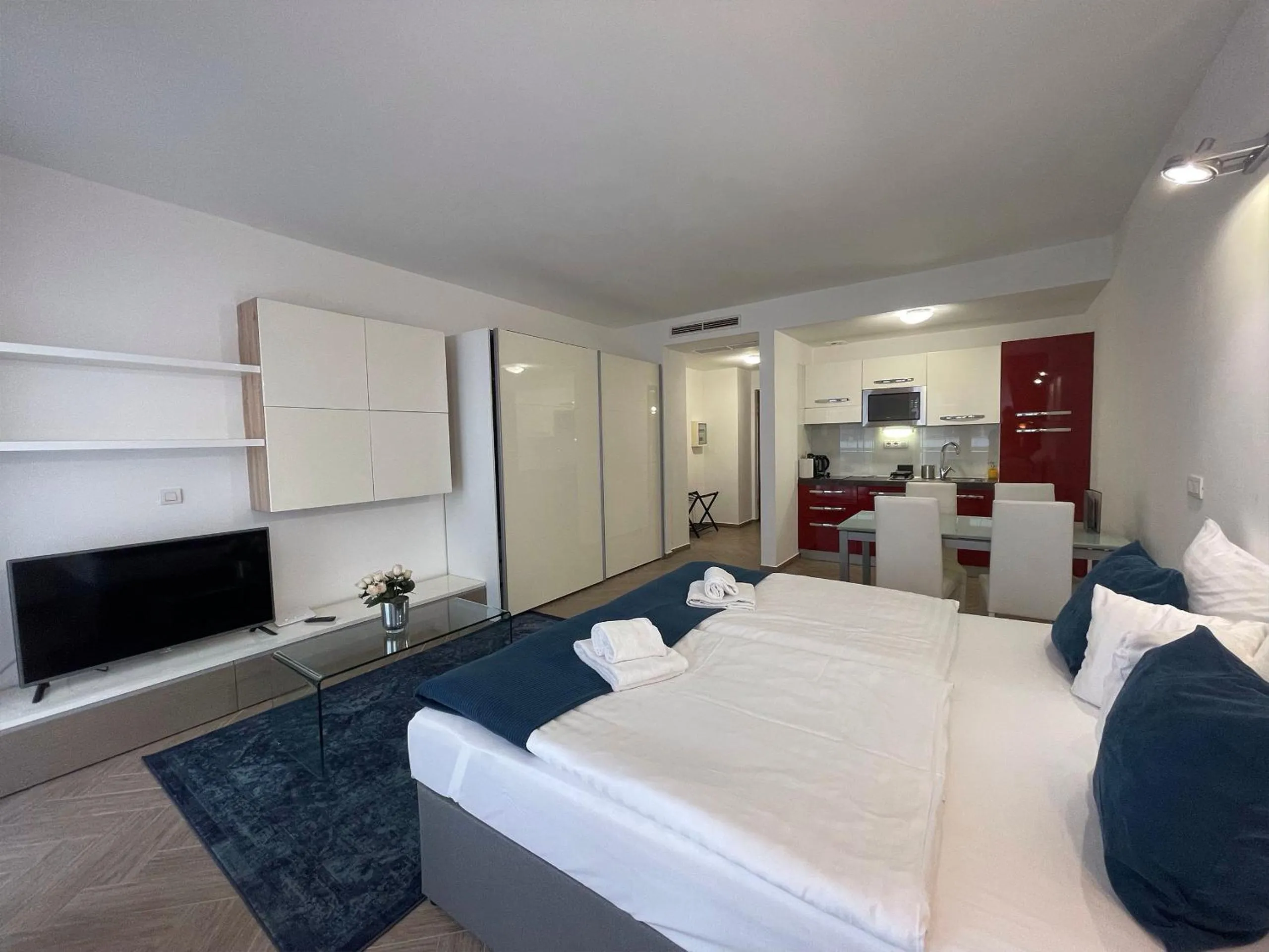 Bed in Smart Hotel Budapest