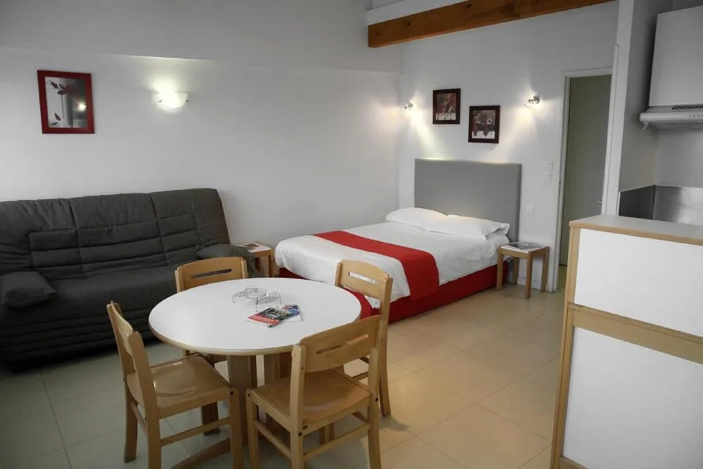 Bed in Résidences Guerlin