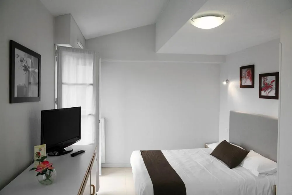 Bed in Résidences Guerlin