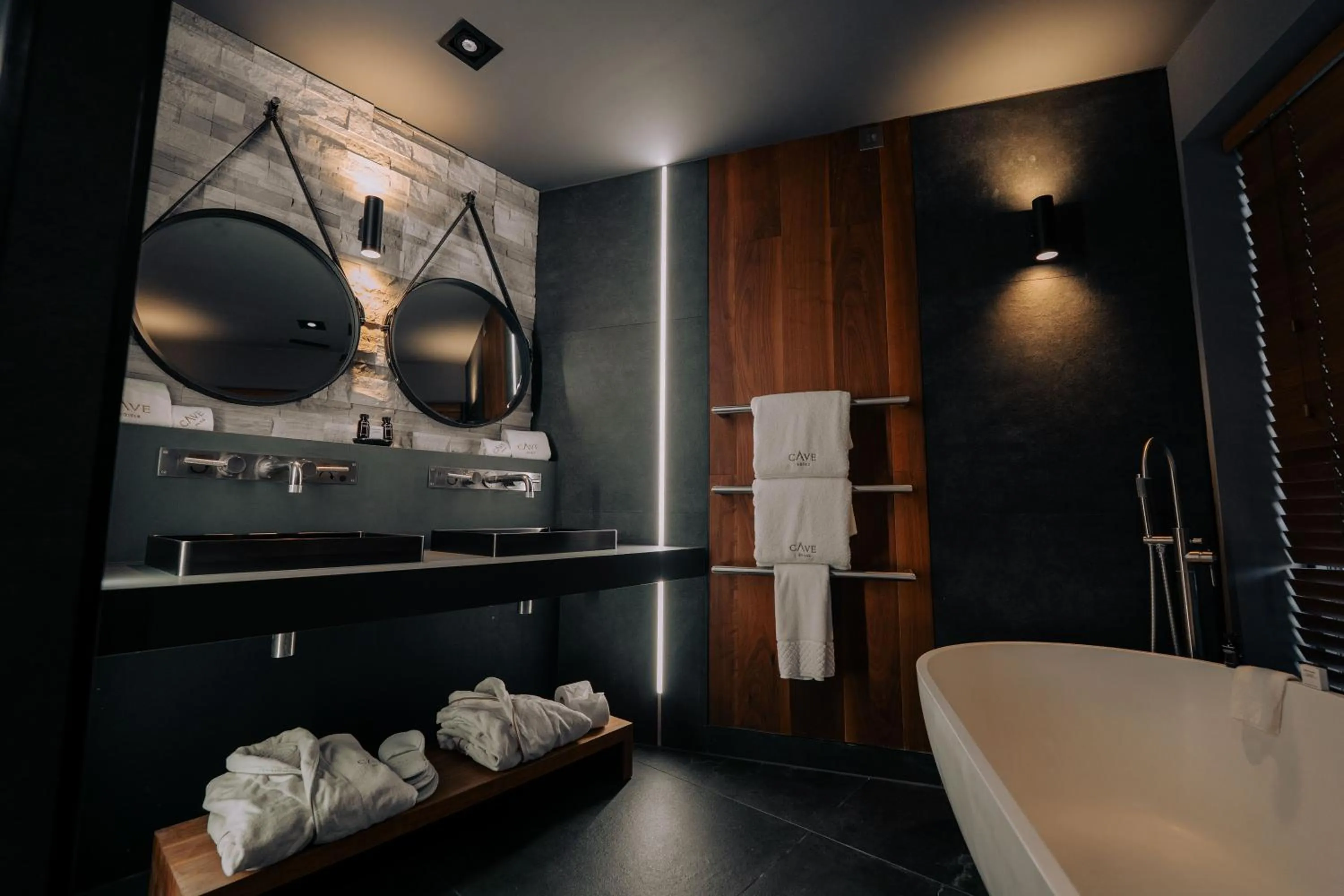 Bathroom in Cave Hotel & Golf Resort