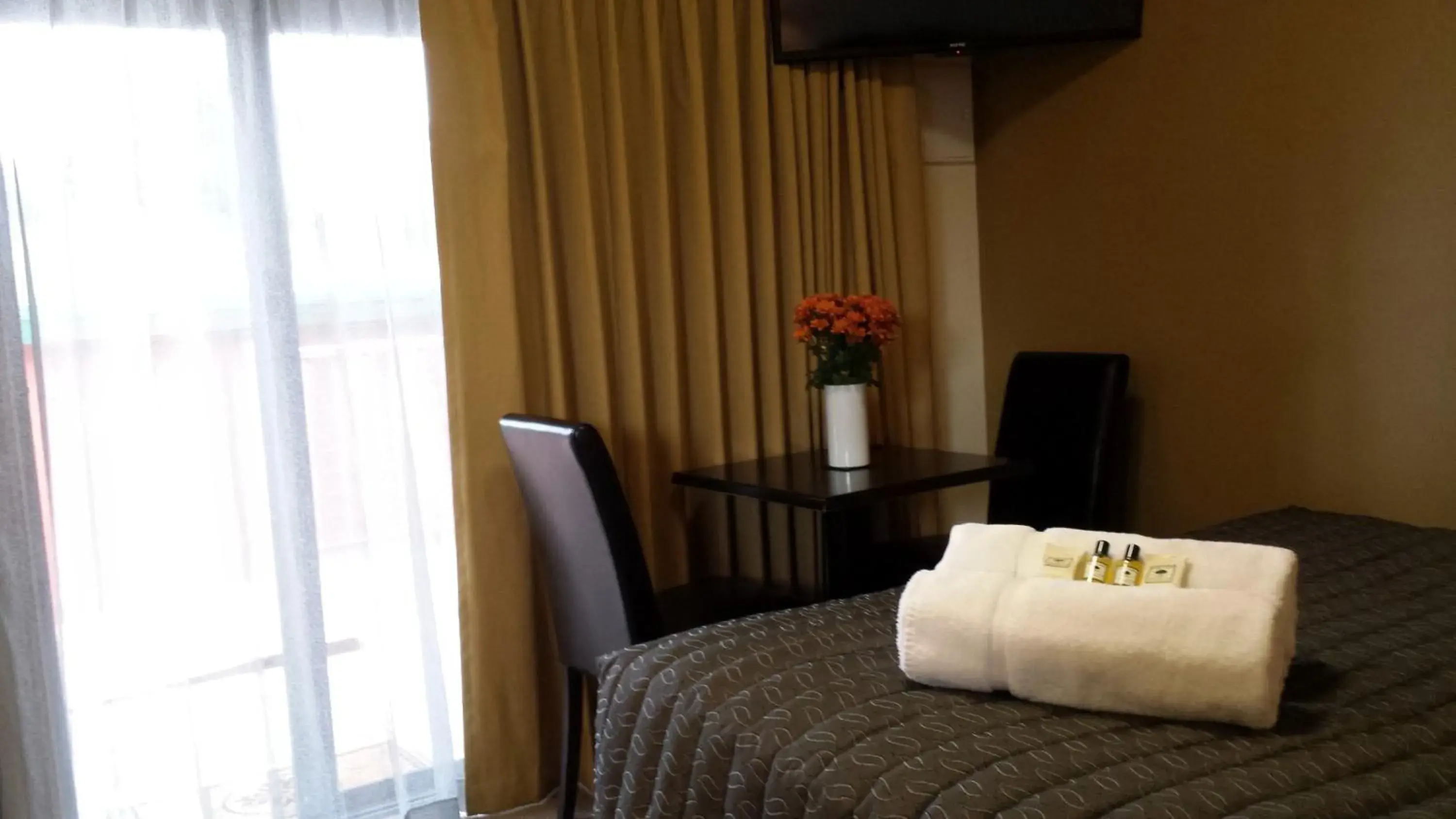 Superior Queen Room in Daylesford Motor Inn Vic Pty Ltd Superior Queen Room in Daylesford Motor Inn Vic Pty Ltd