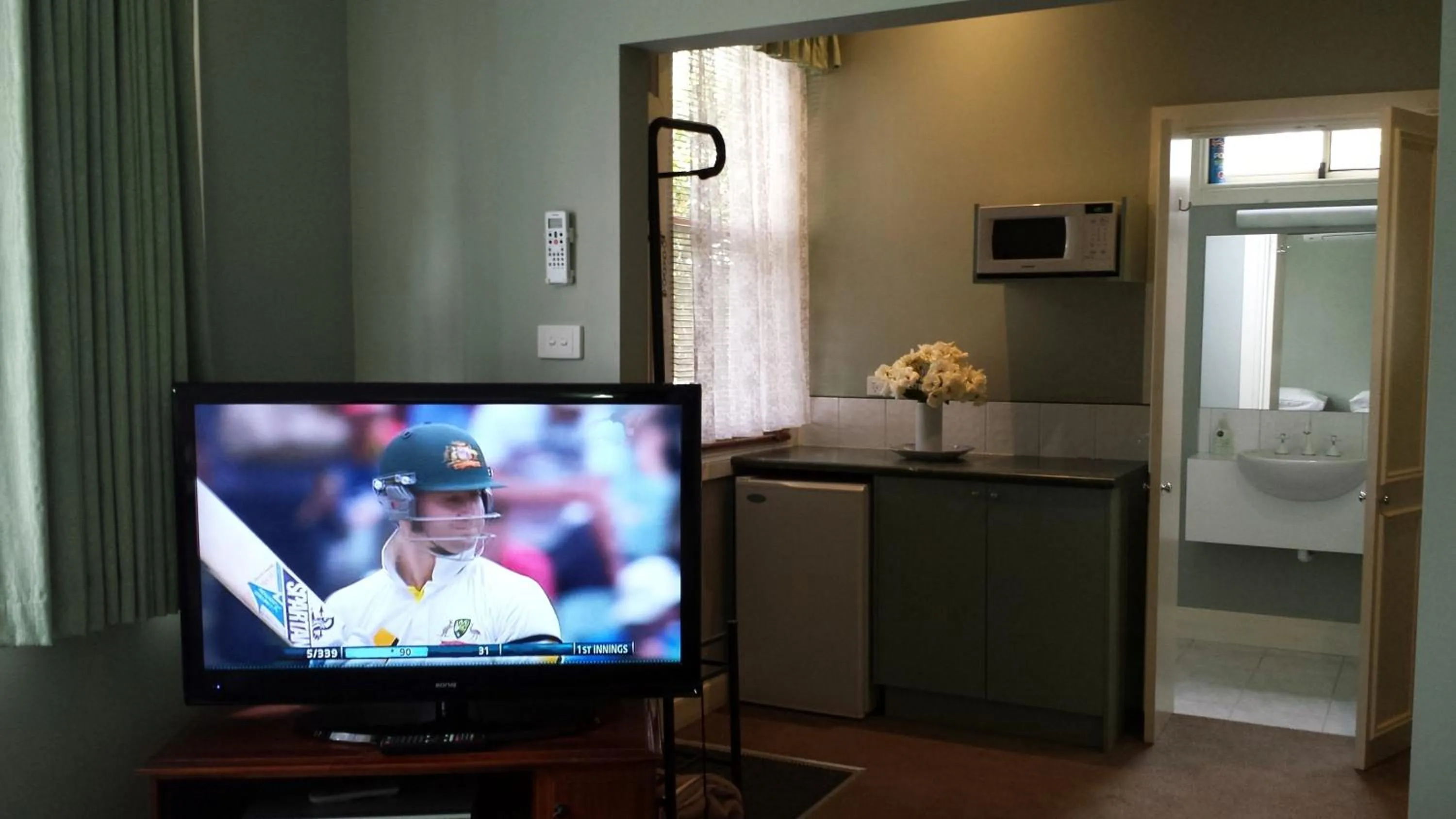 TV and multimedia in Daylesford Motor Inn Vic Pty Ltd