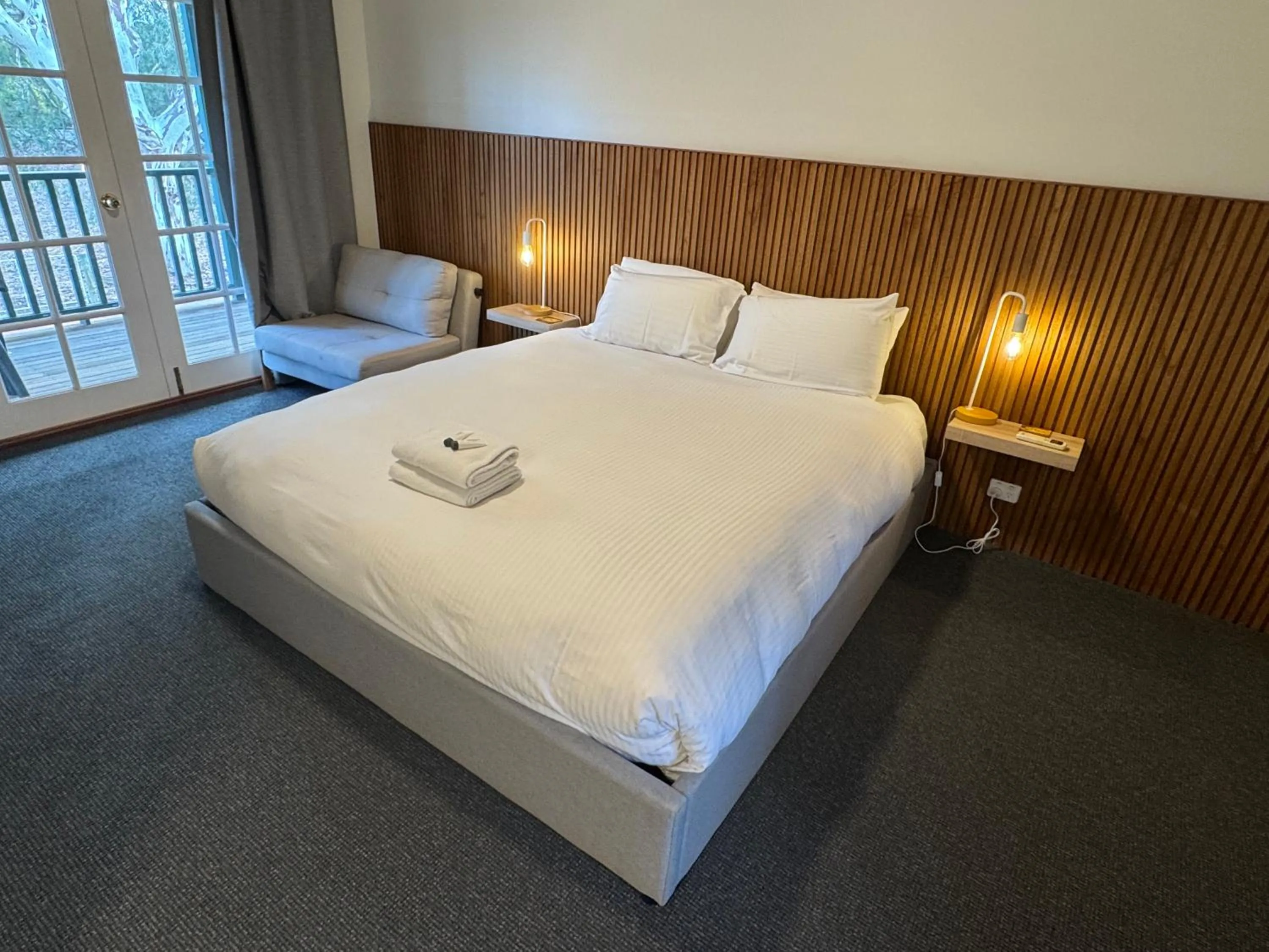 Superior King Room in Settlers House York