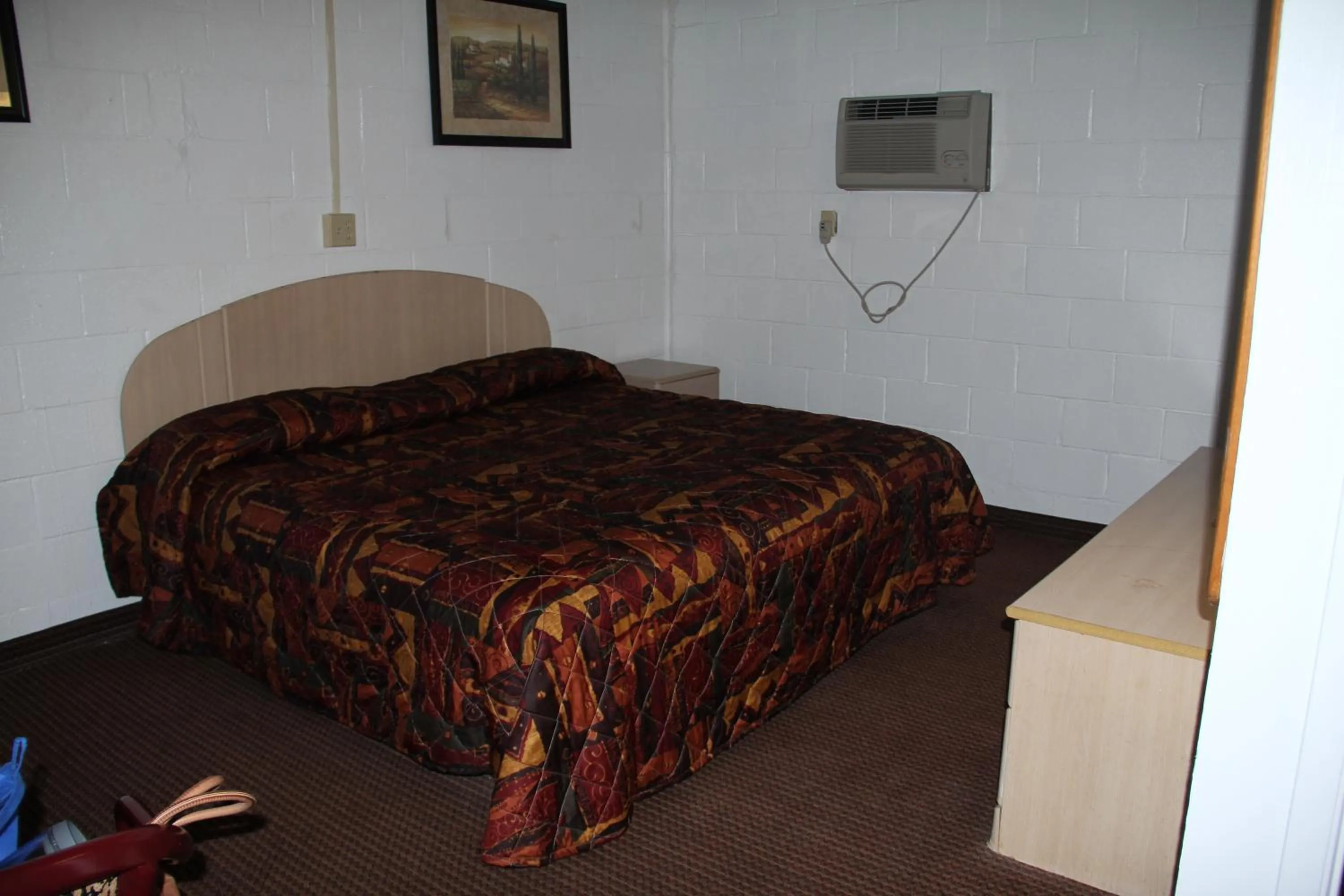 Bed in Choice Inn San Antonio