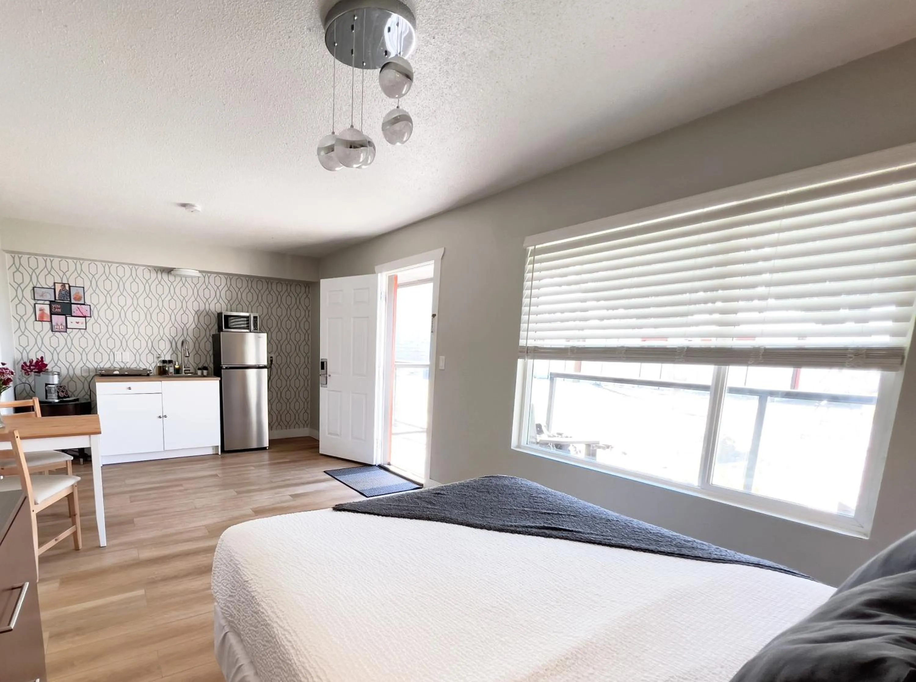 Photo of the whole room, Bed in Oceanside Villas