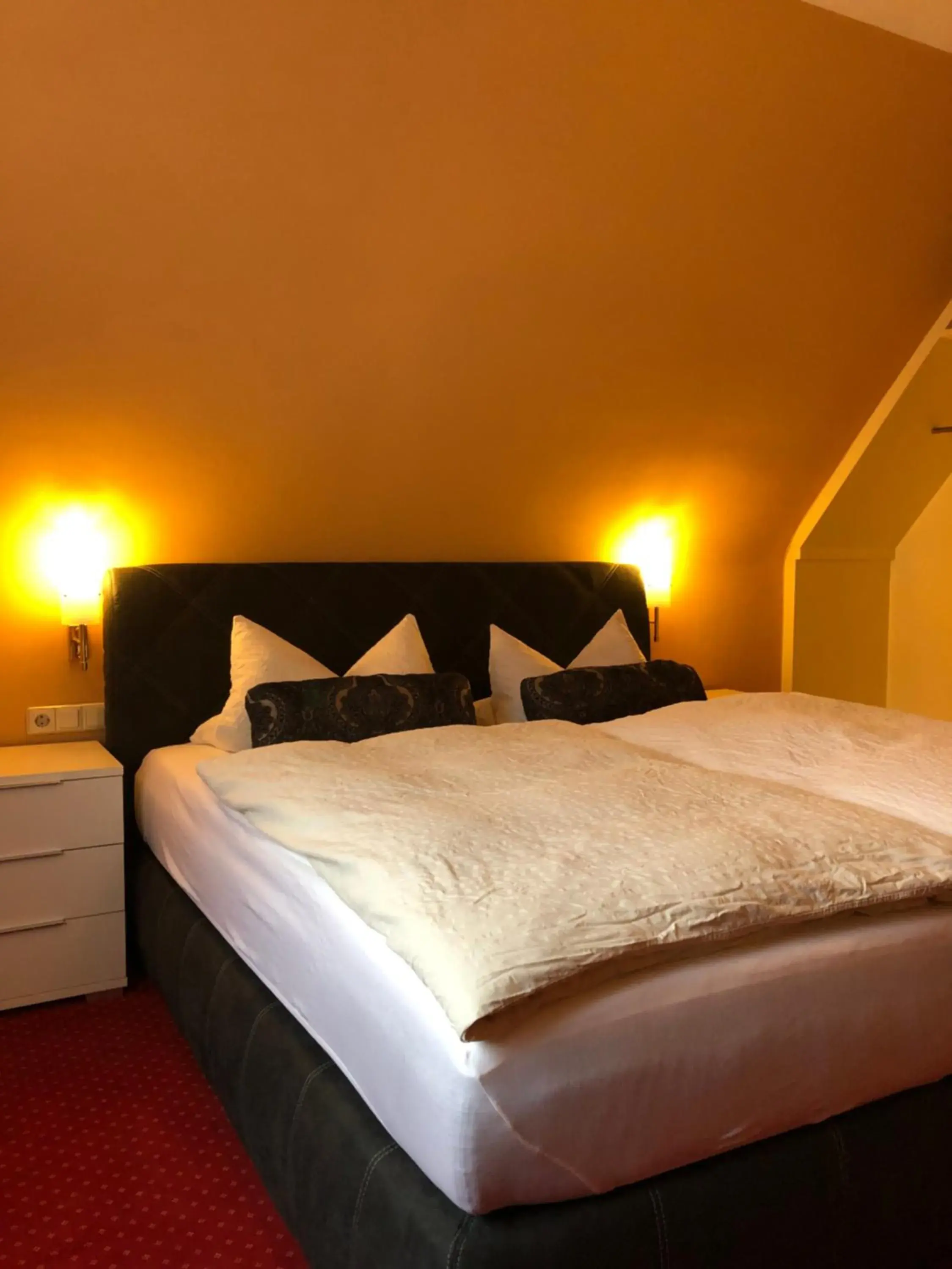 Family Room with Shower in Hotel-Restaurant Gasthof zum Schützen Family Room with Shower in Hotel-Restaurant Gasthof zum Schützen