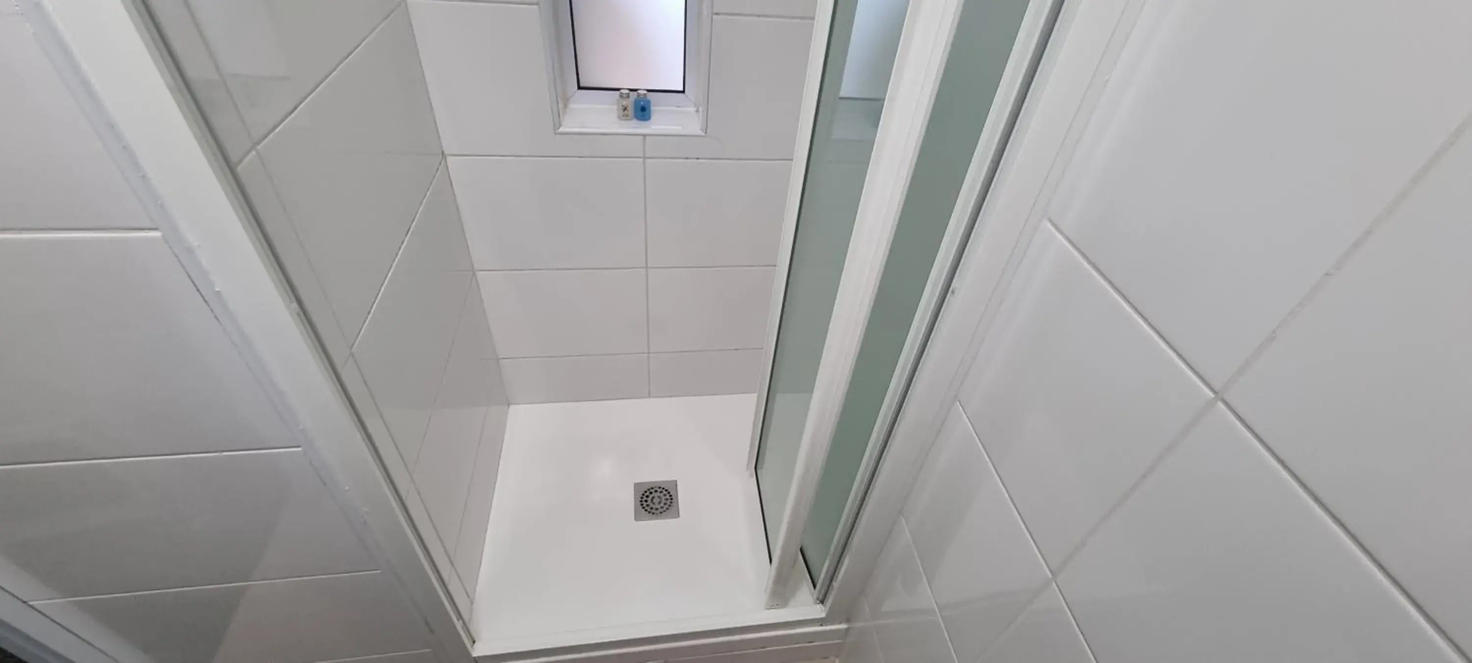 Executive Queen Room in Check Inn Hotel Executive Queen Room in Check Inn Hotel