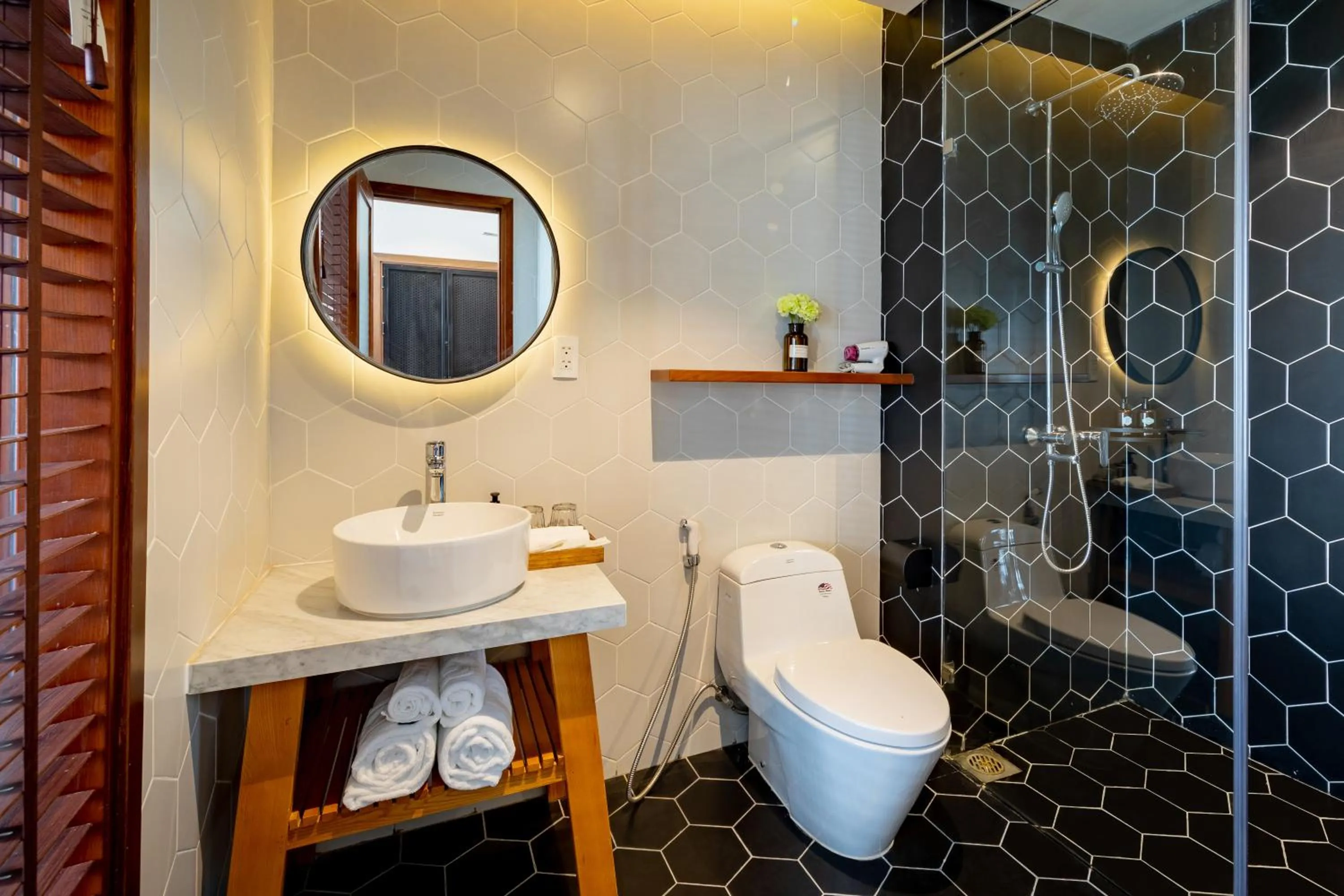 Bathroom in The Glomad Boutique Danang