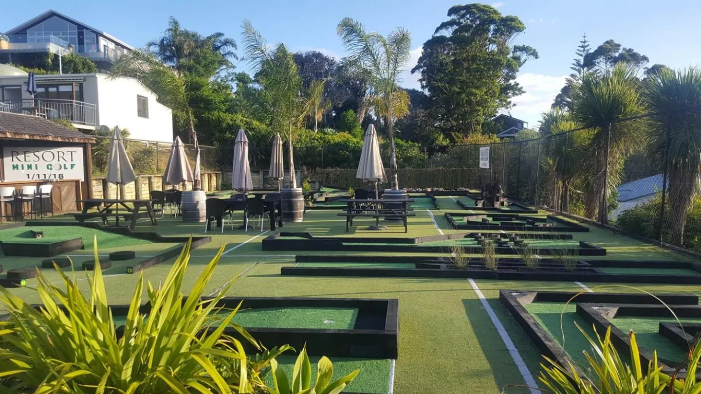 Minigolf in Waiheke Island Resort Conference & Accomodation Centre