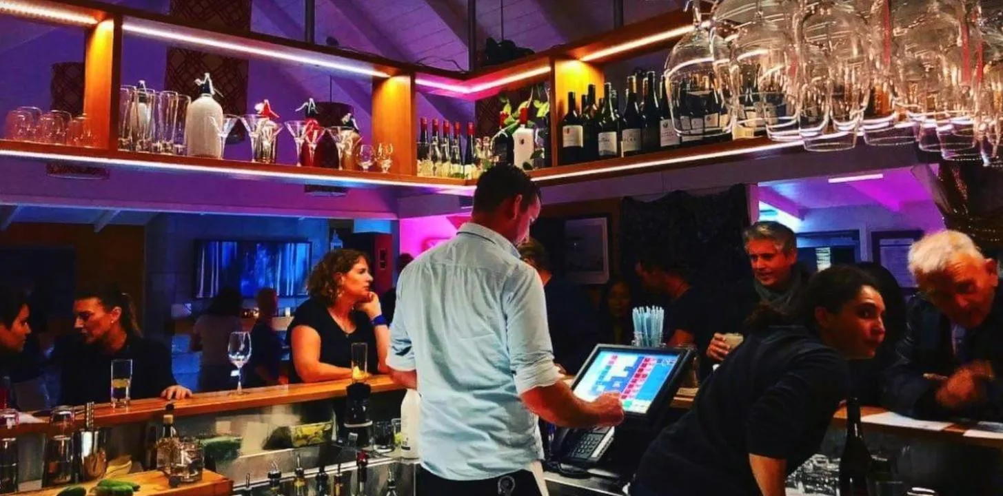 Lounge or bar in Waiheke Island Resort Conference & Accomodation Centre