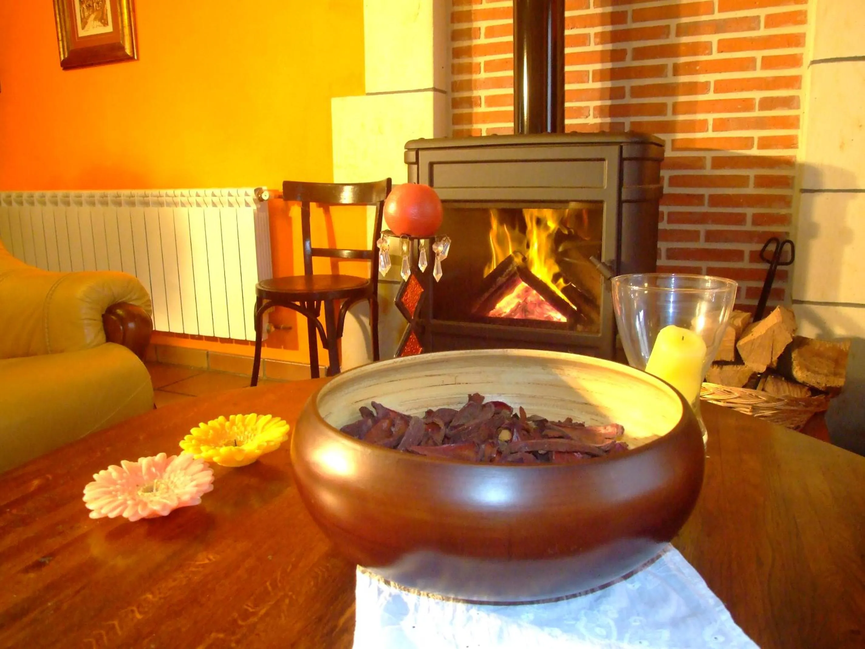 Communal lounge/ TV room in Posada Gema