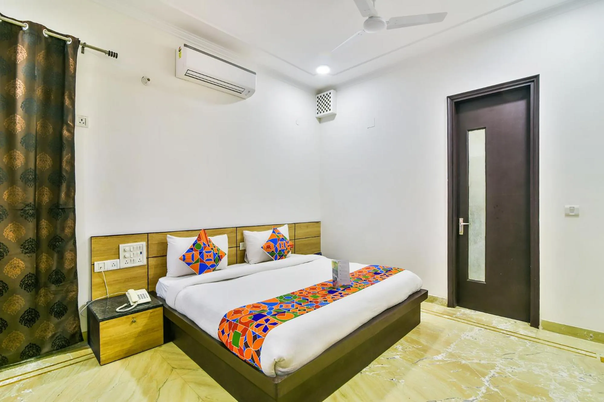 TV and multimedia, Bed in FabHotel Rallkmas Cyber City