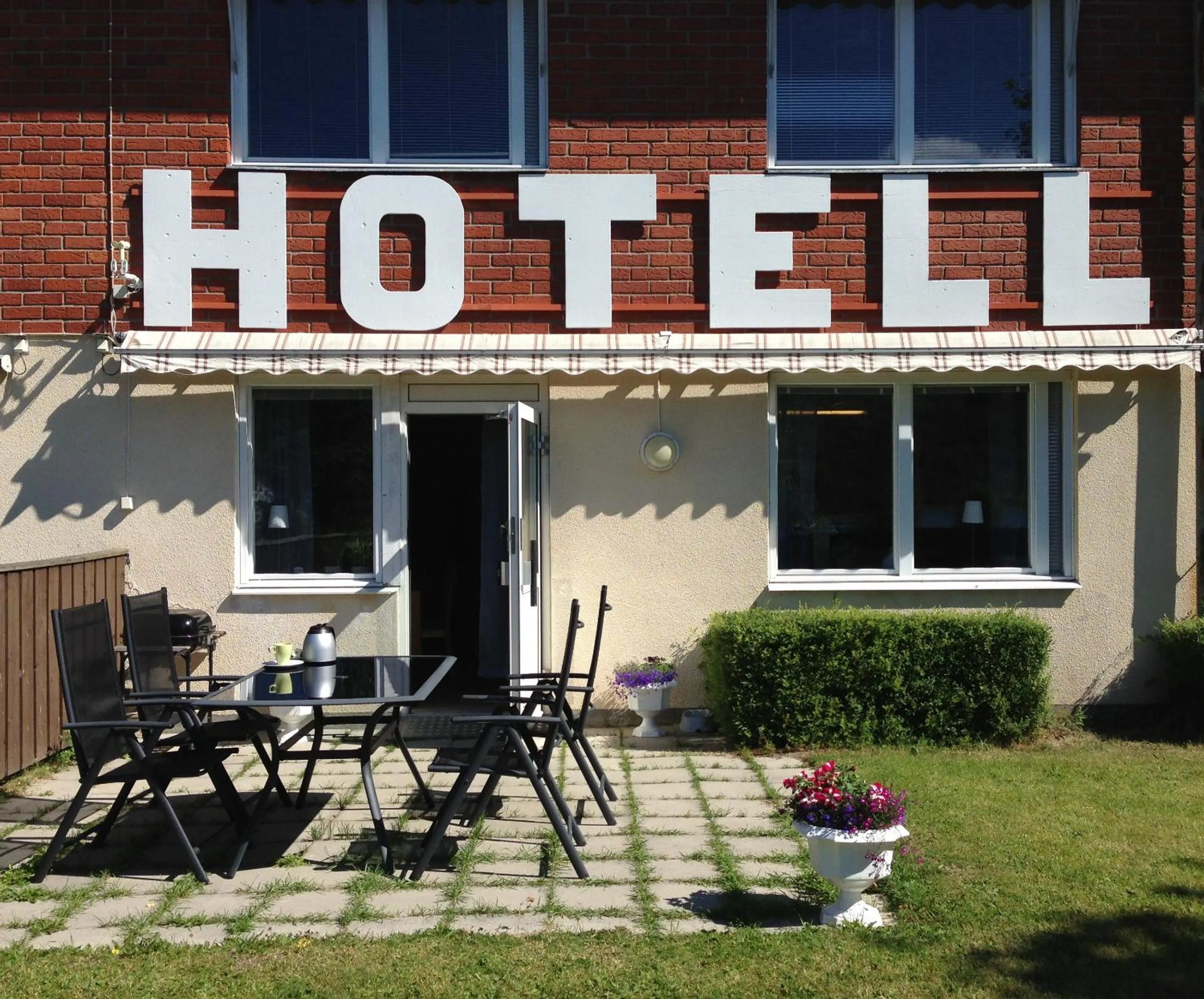 Facade/entrance in Docksta Hotell