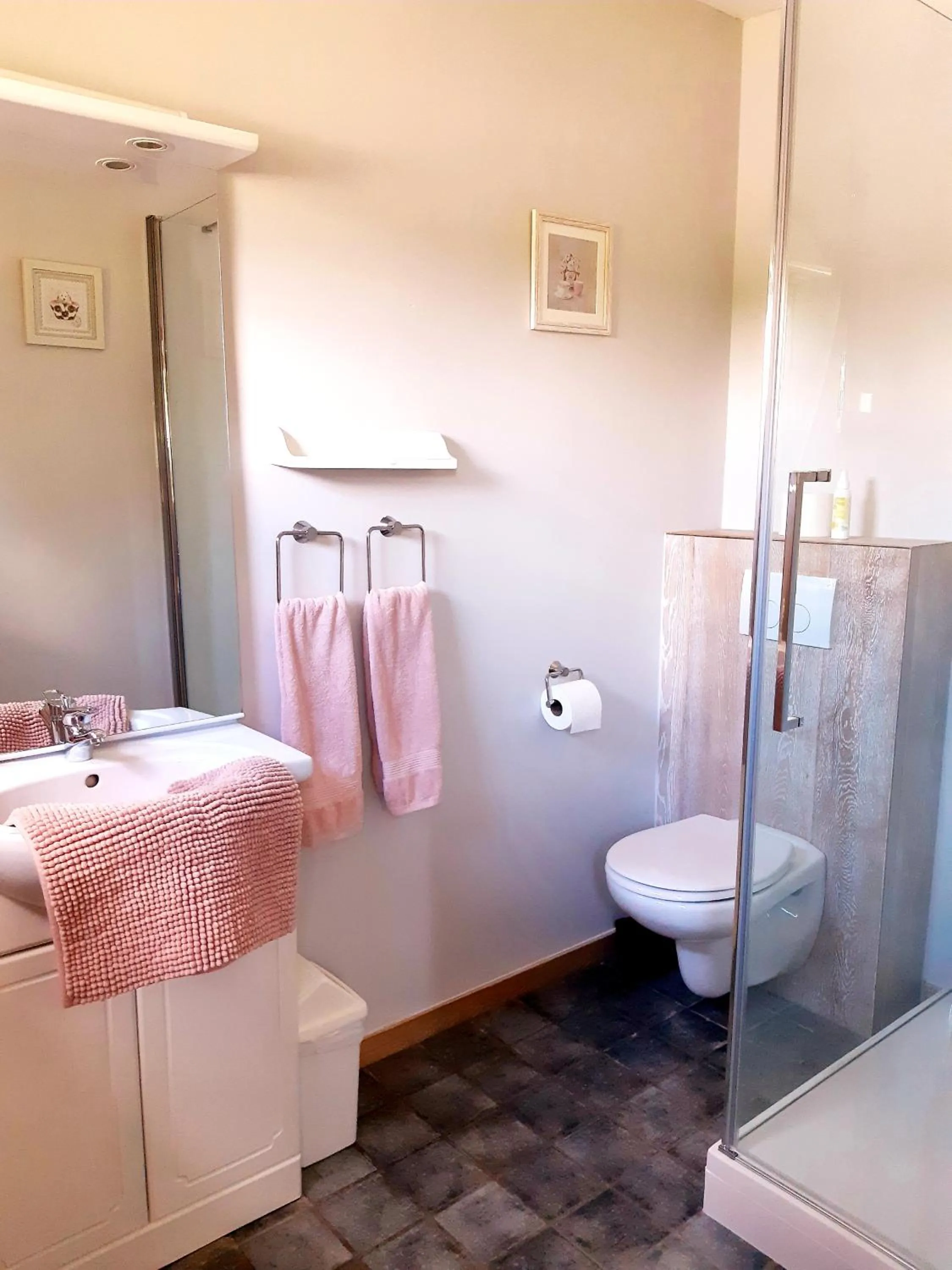 Bathroom, Bed in B&B Caprice d'Epices