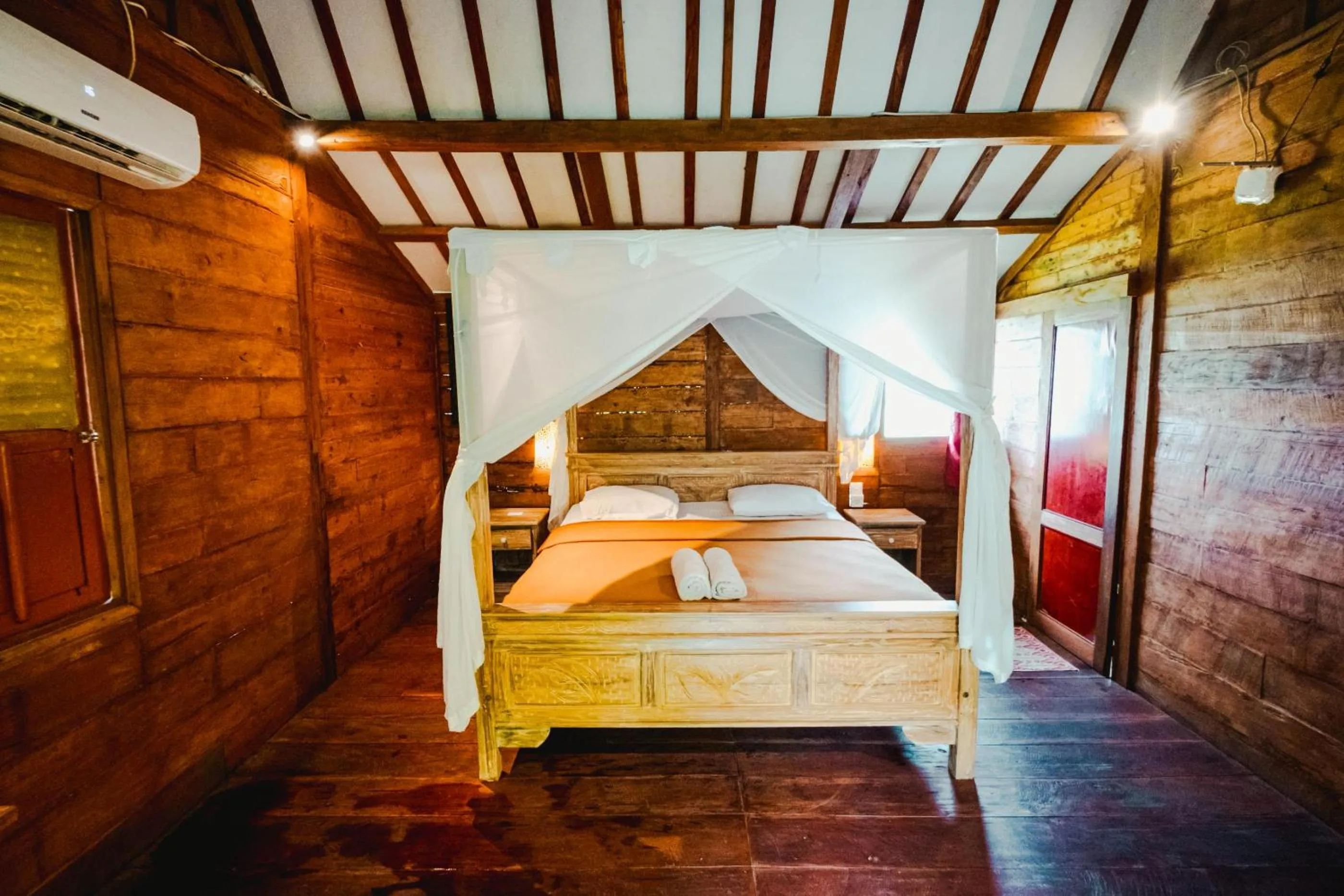 Bed in Cening Bagus Bungalow