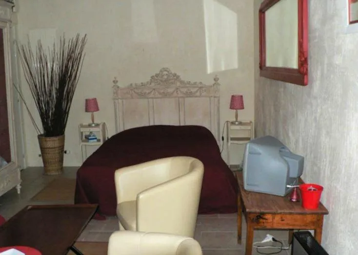 Photo of the whole room in La Malcotais