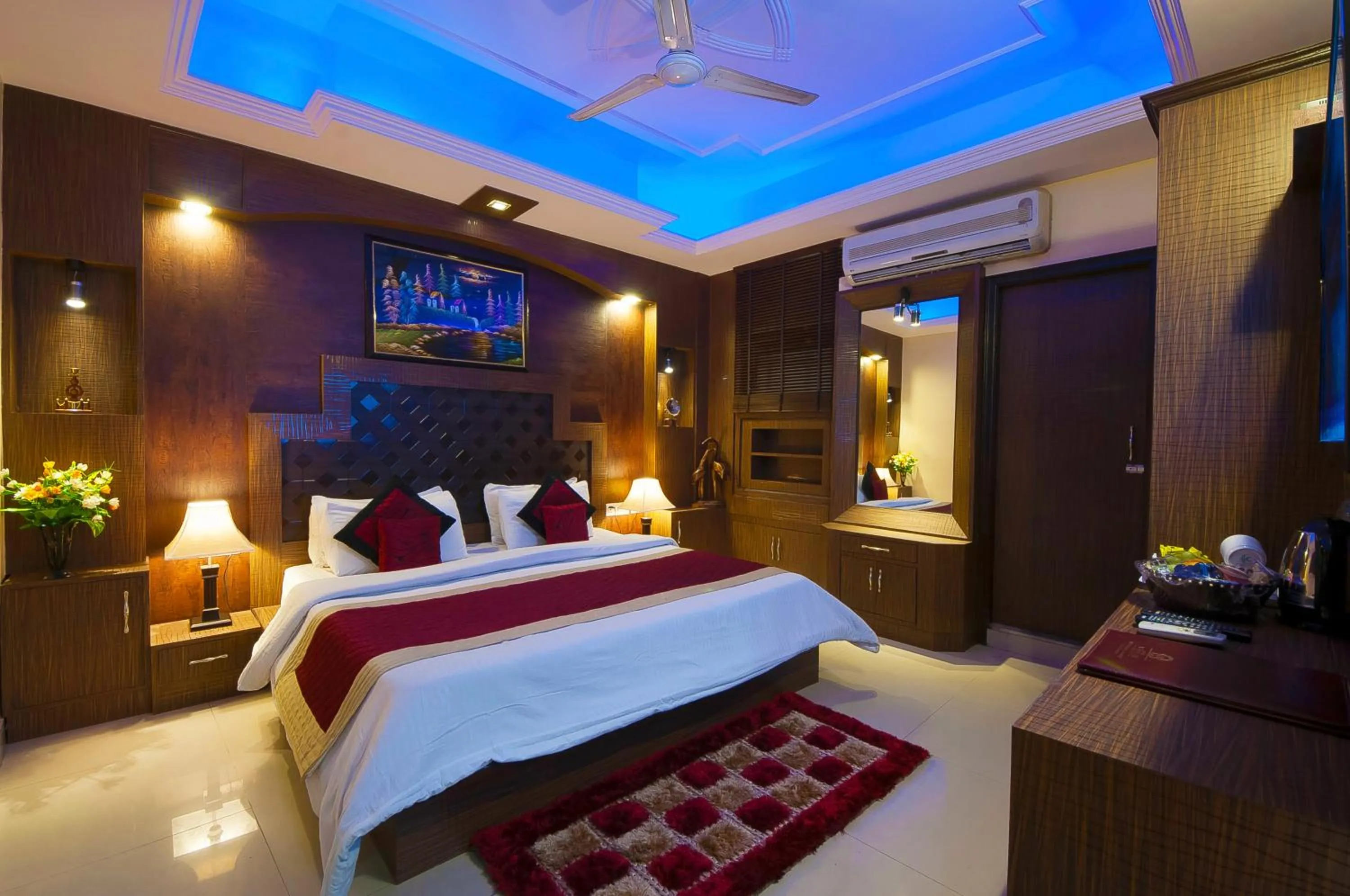 Photo of the whole room in Airport Hotel Vishal Residency