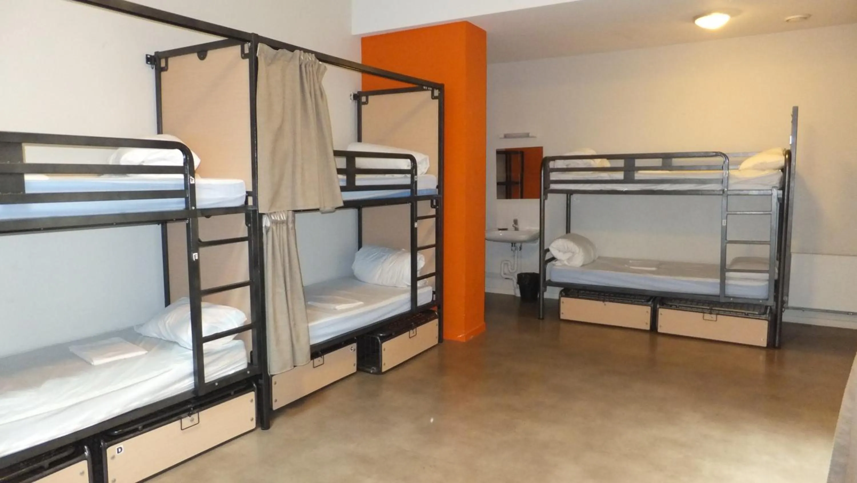 bunk bed, Bed in The People - Lille