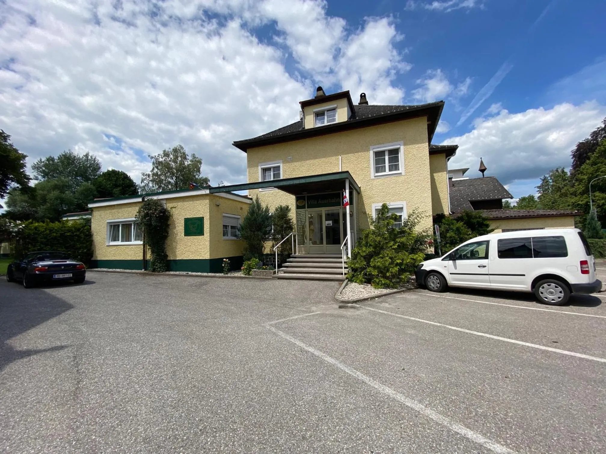 Property Building in Stadtvilla Auerhahn