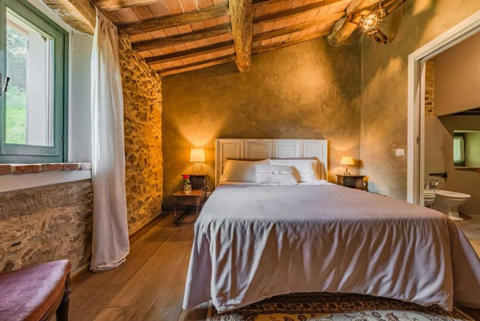 Bed in B&B Podere Camaiano