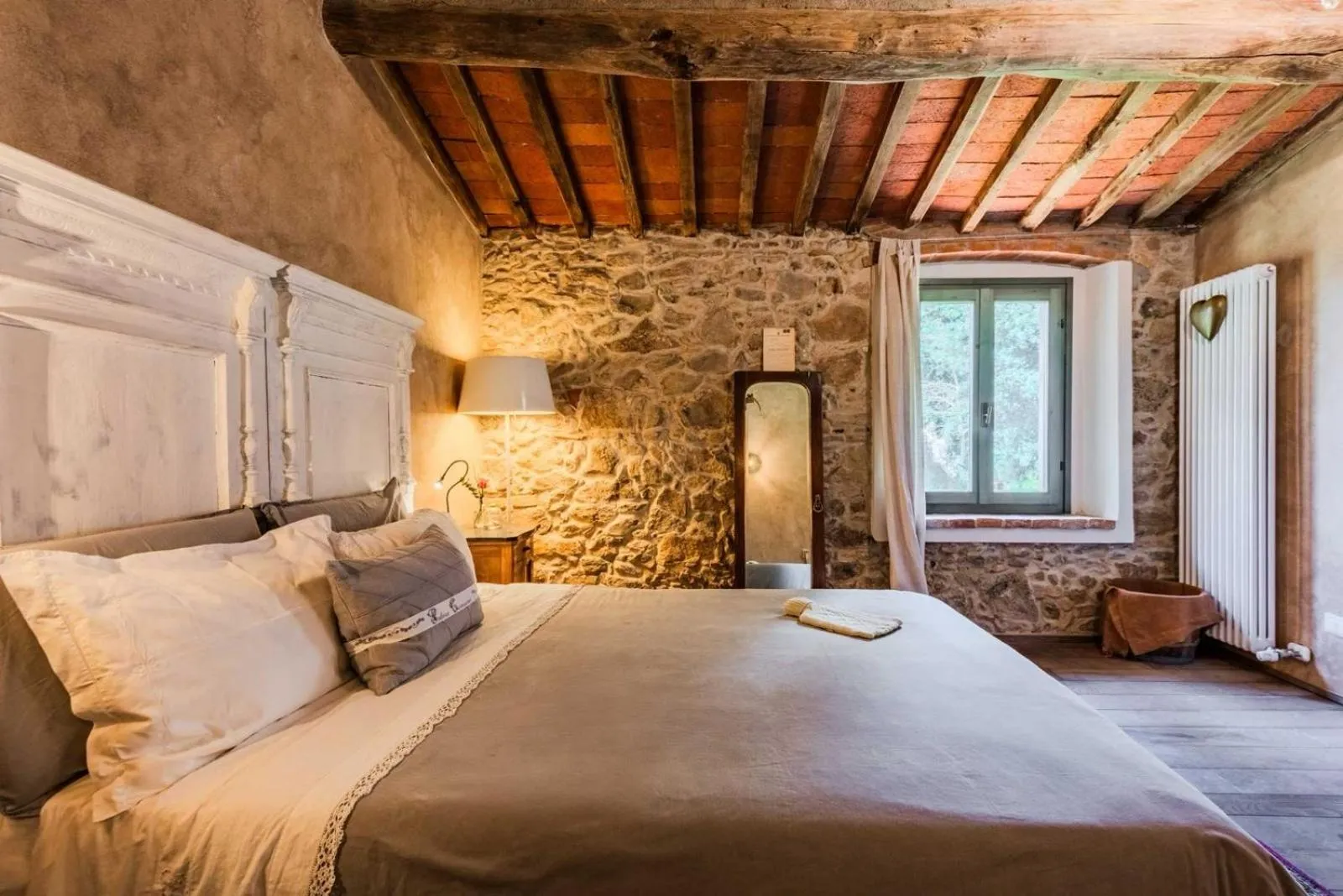 Bed in B&B Podere Camaiano