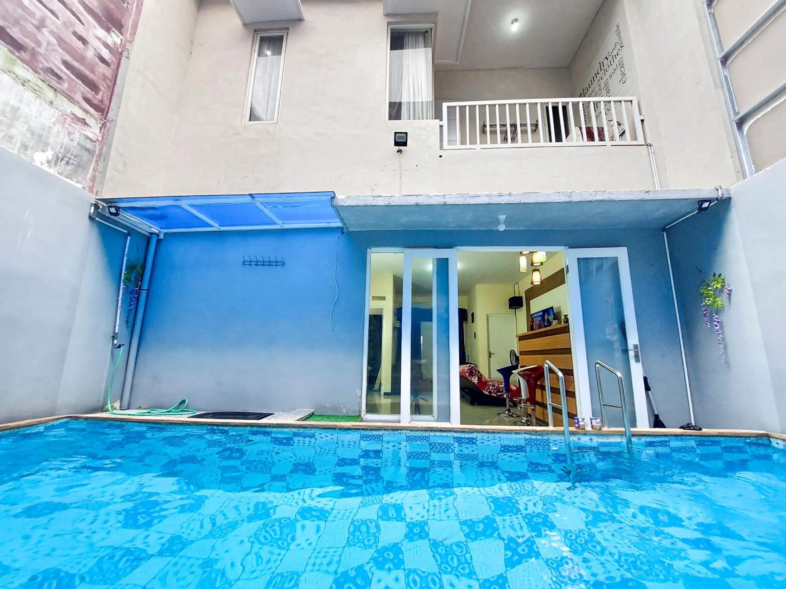 Swimming pool in Rumah Kartika Batu