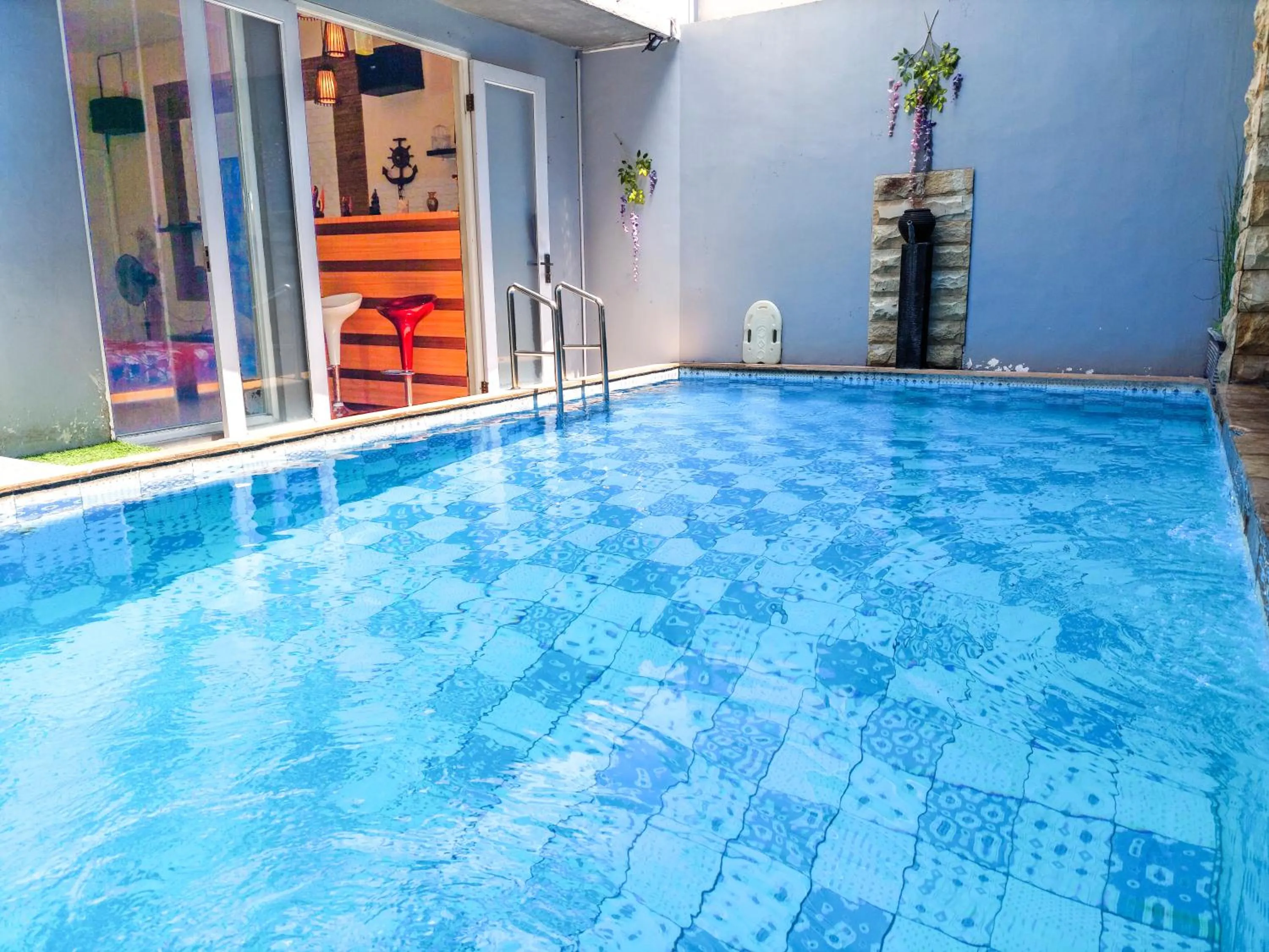 Swimming pool in Rumah Kartika Batu