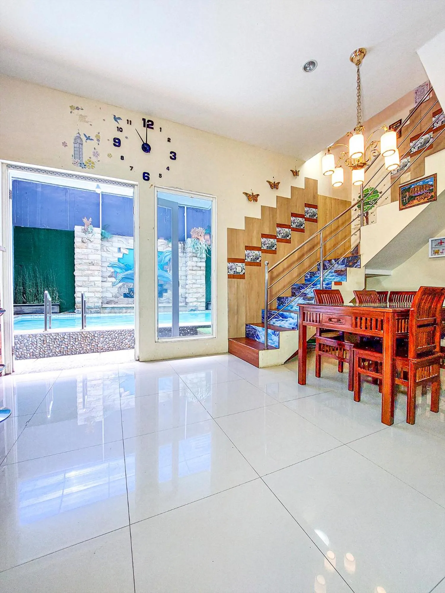 Restaurant/places to eat in Rumah Kartika Batu