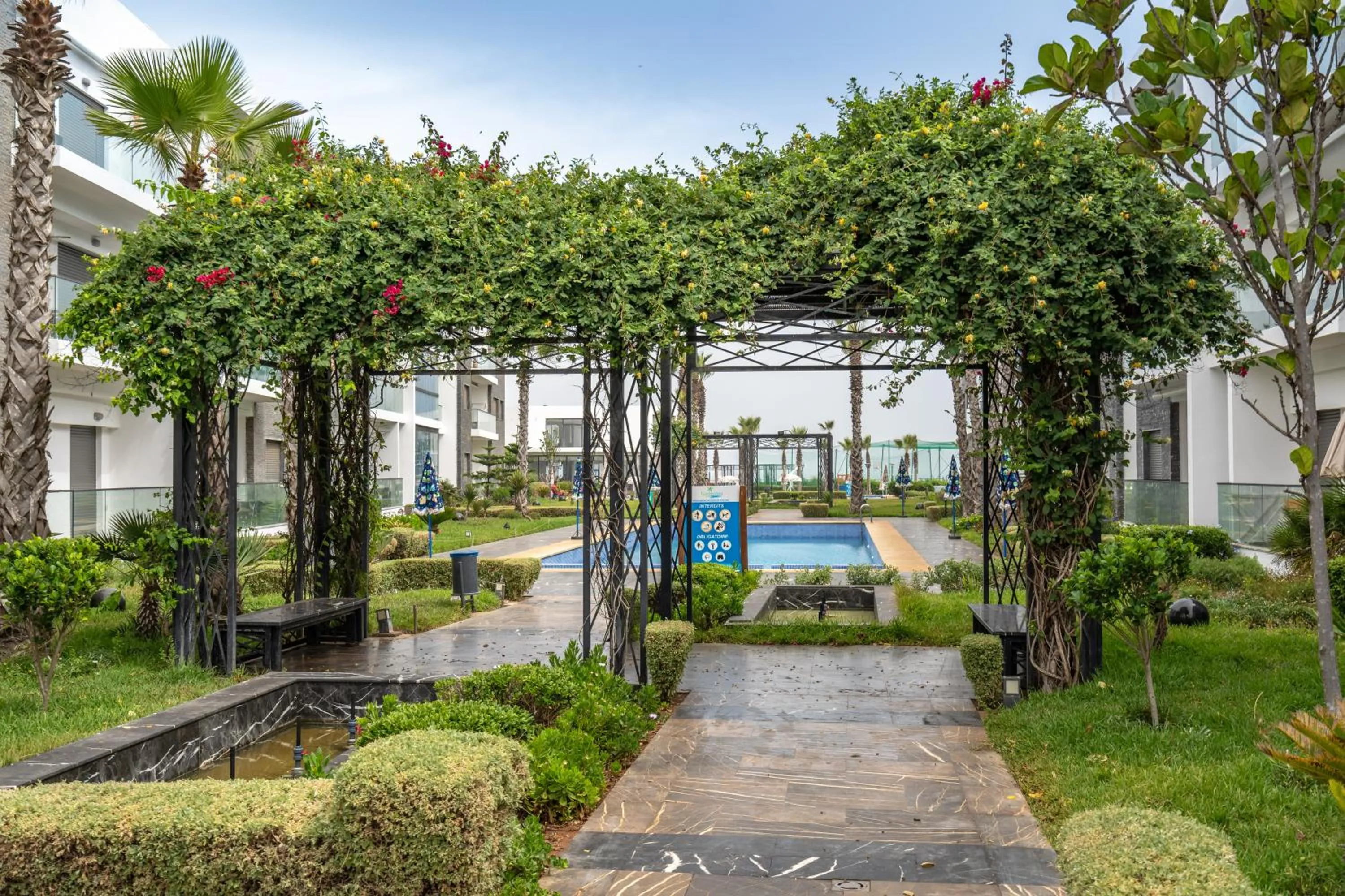 Patio in Garden Bay Appart'Hôtel