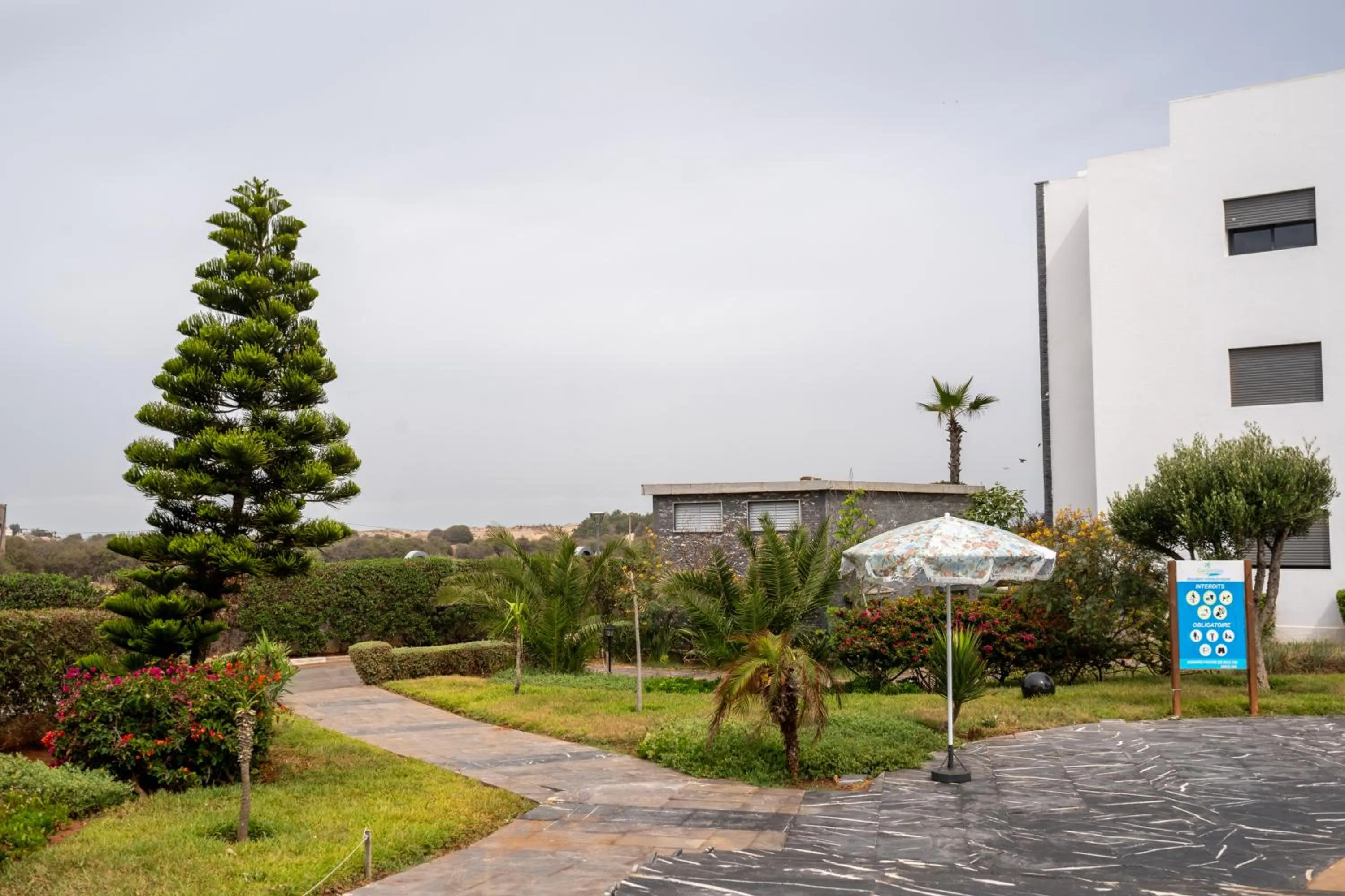 Spring in Garden Bay Appart'Hôtel