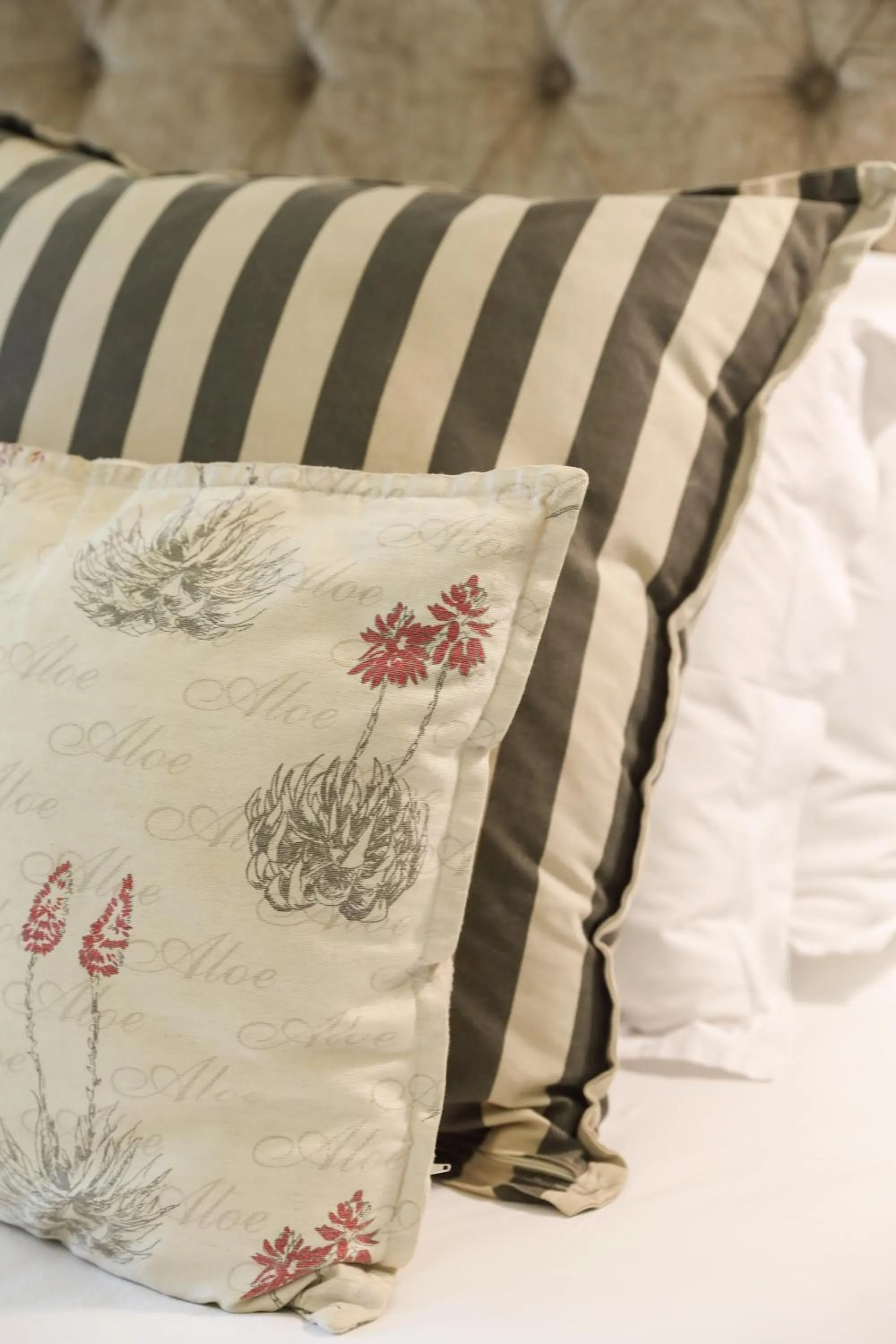 Bed in The Nottingham Road Hotel