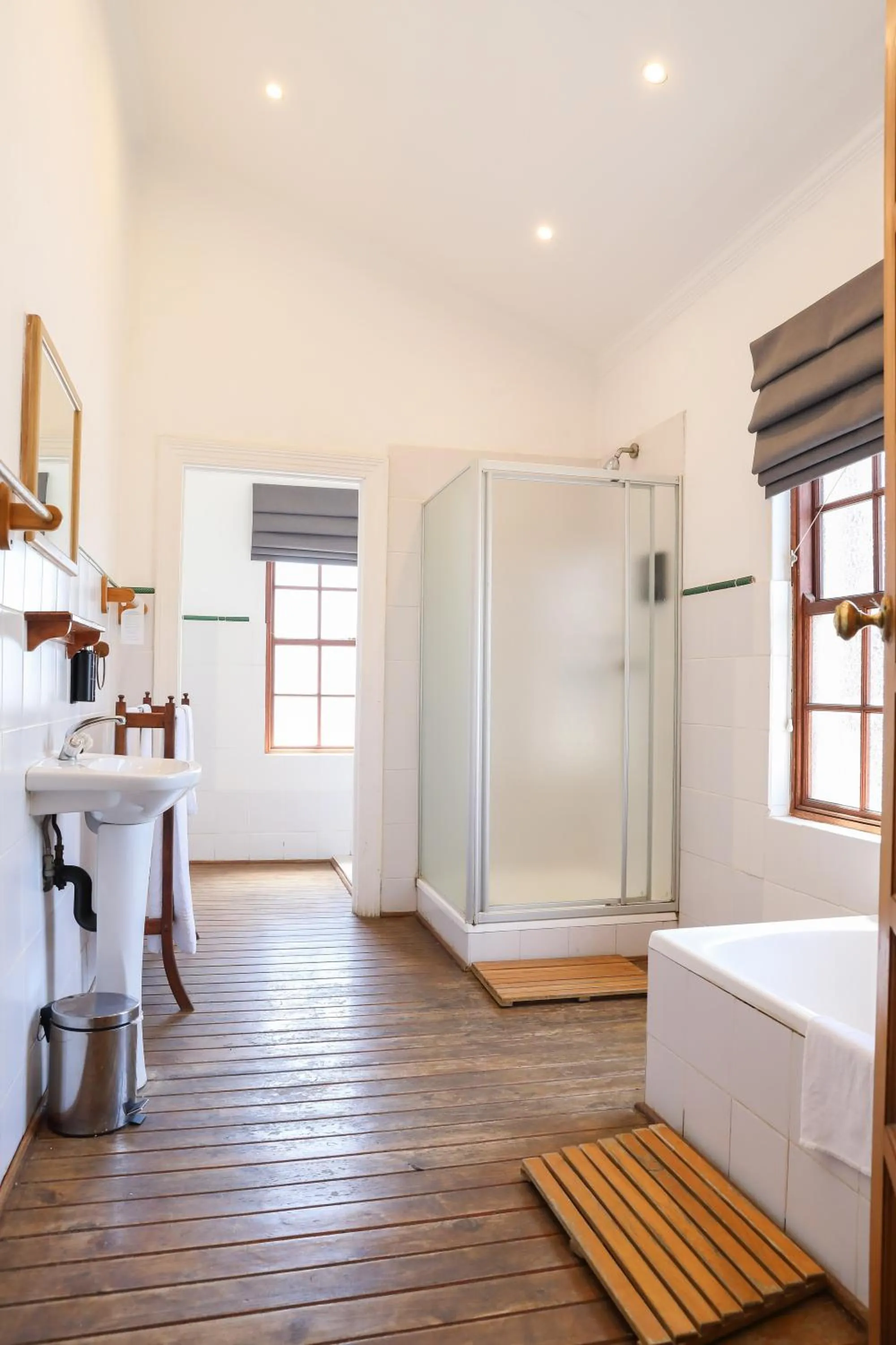 Bathroom in The Nottingham Road Hotel