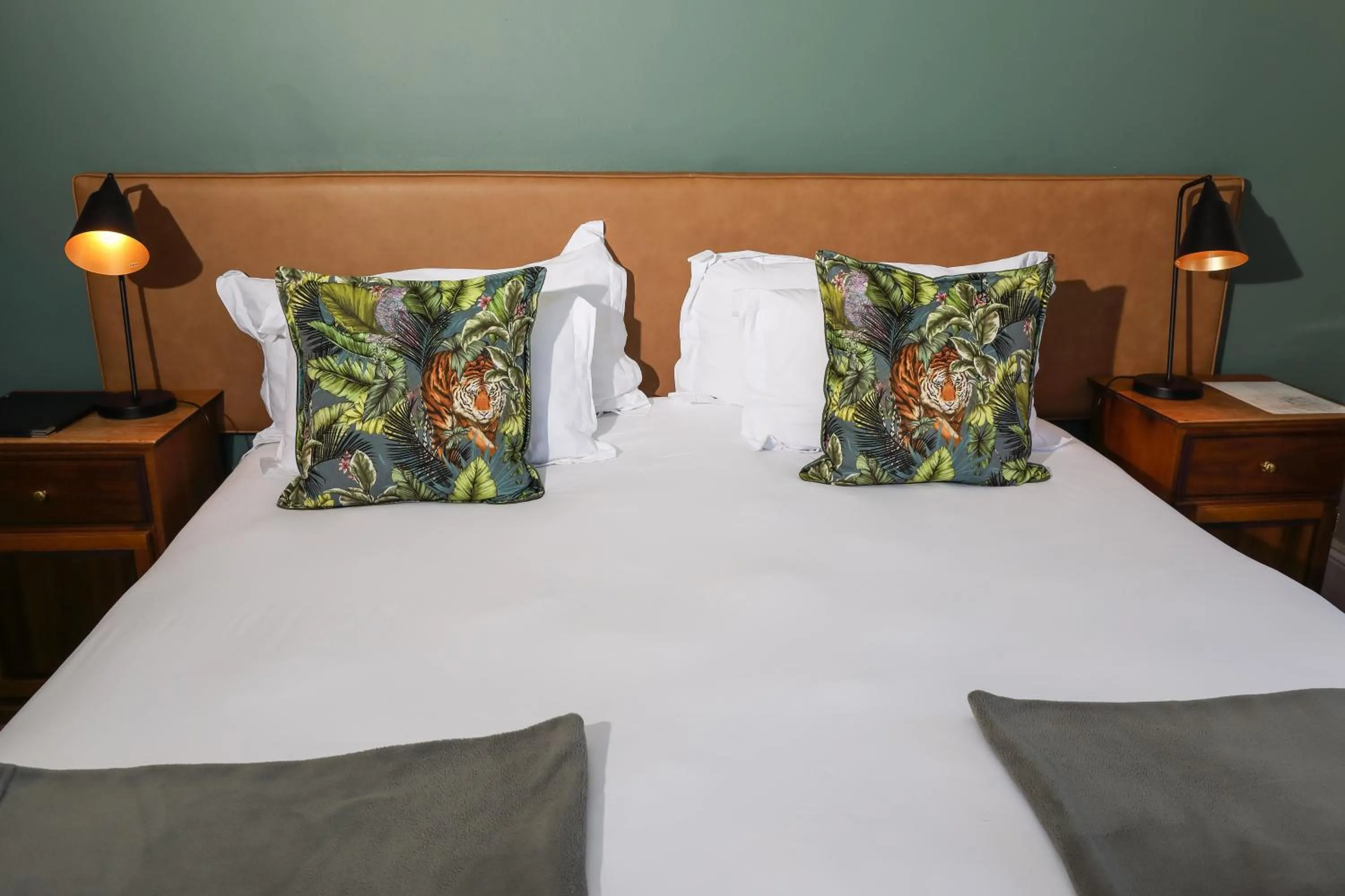 Bed in The Nottingham Road Hotel