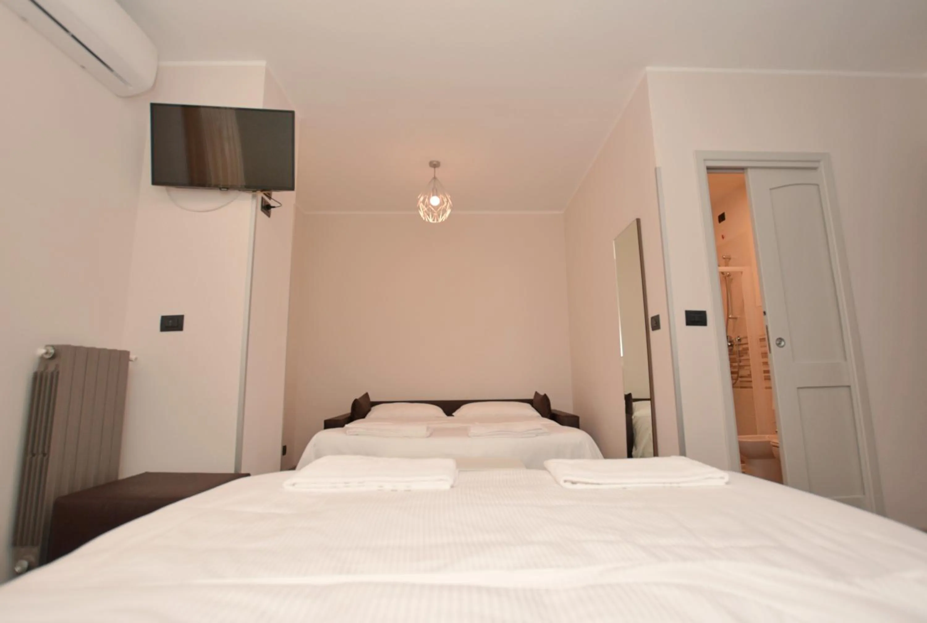 Bed in Hotel & Apartments " Perpoin "