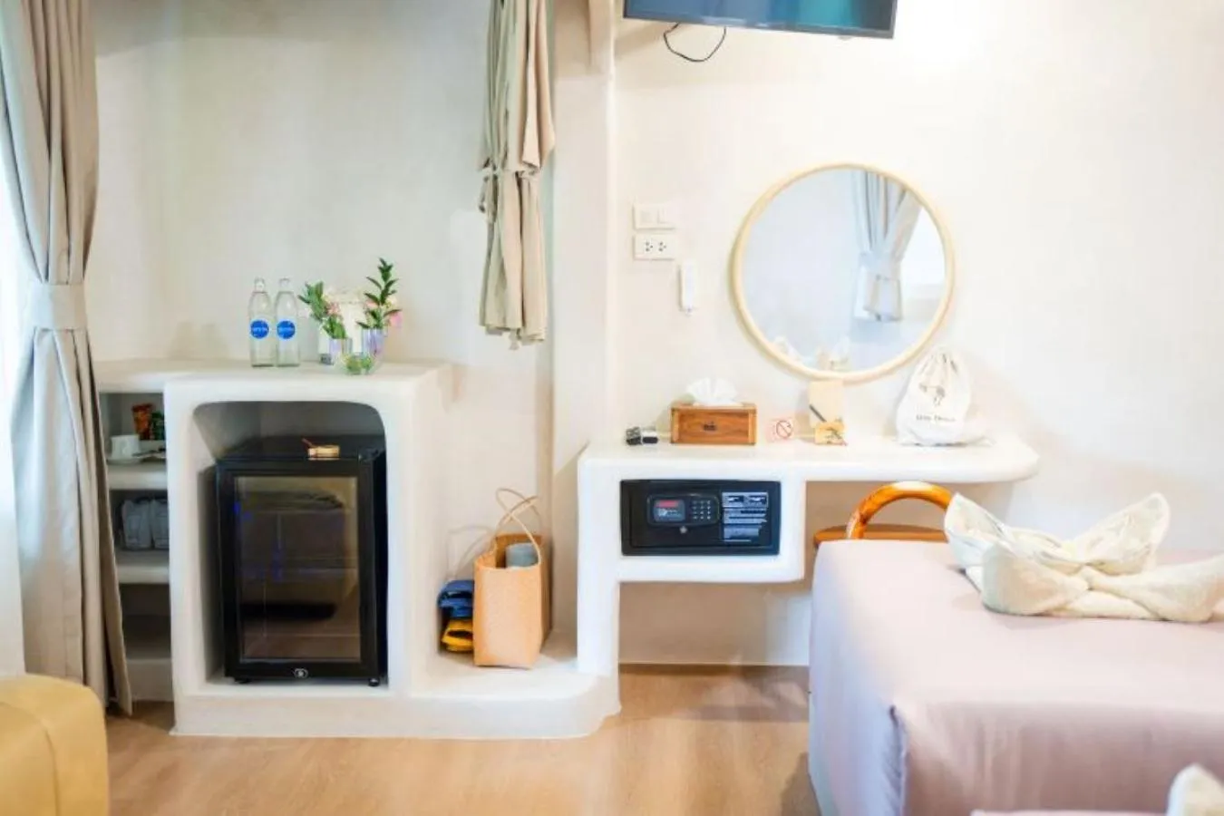 Photo of the whole room, Bed in The Rock Samui Beach Resort