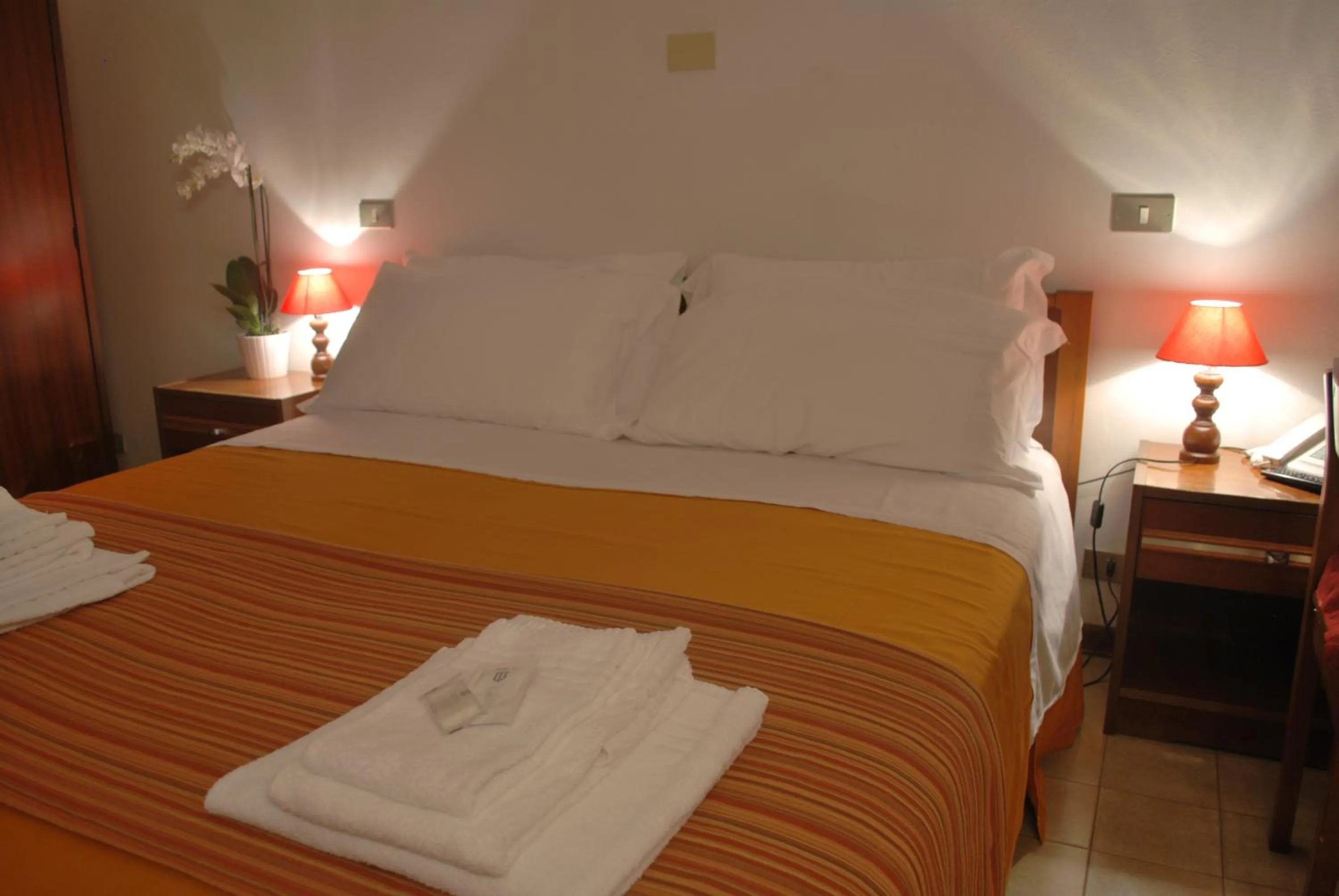 Bed in Albergo Smeraldo