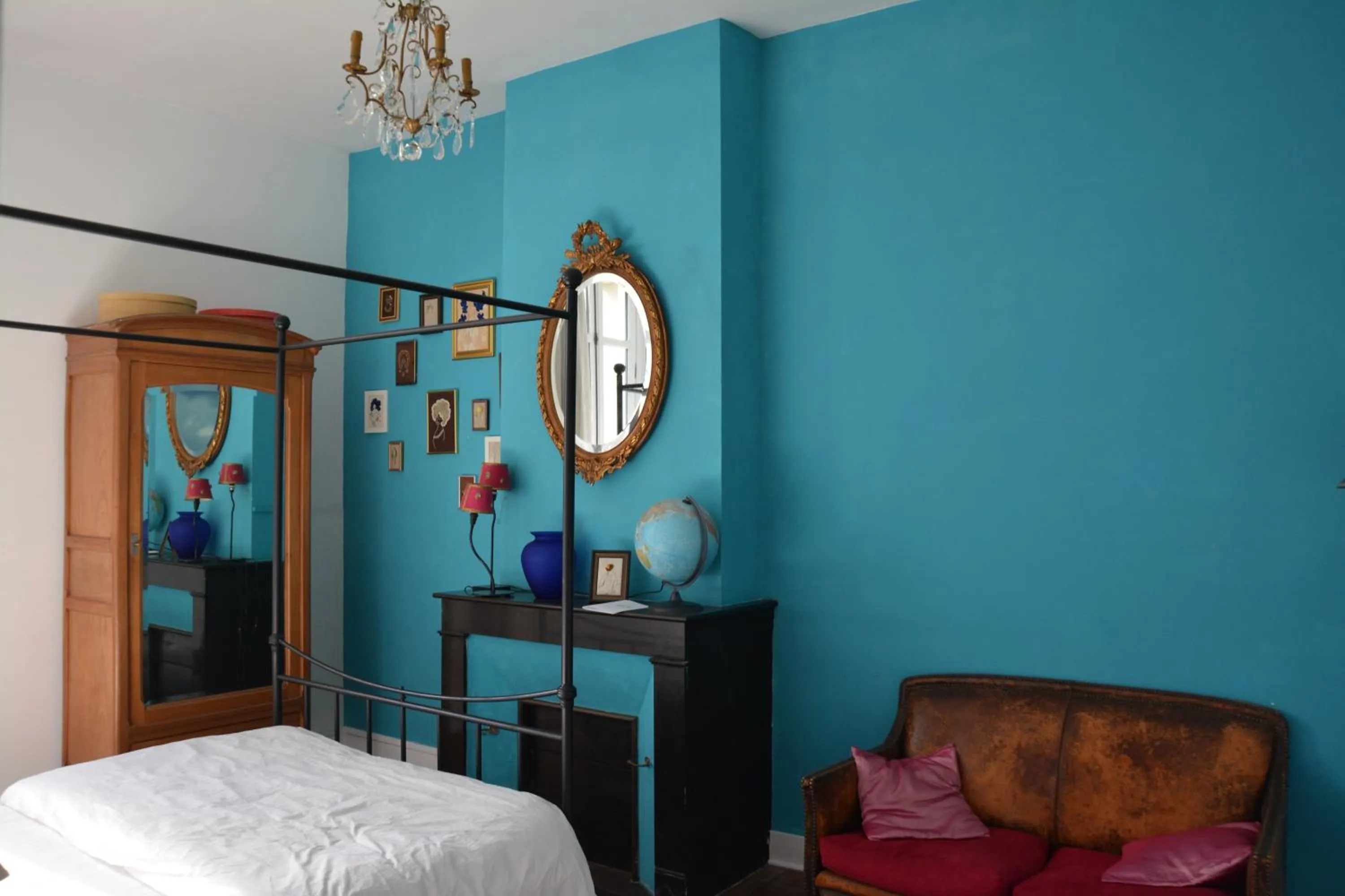 Bedroom, Bed in la maison