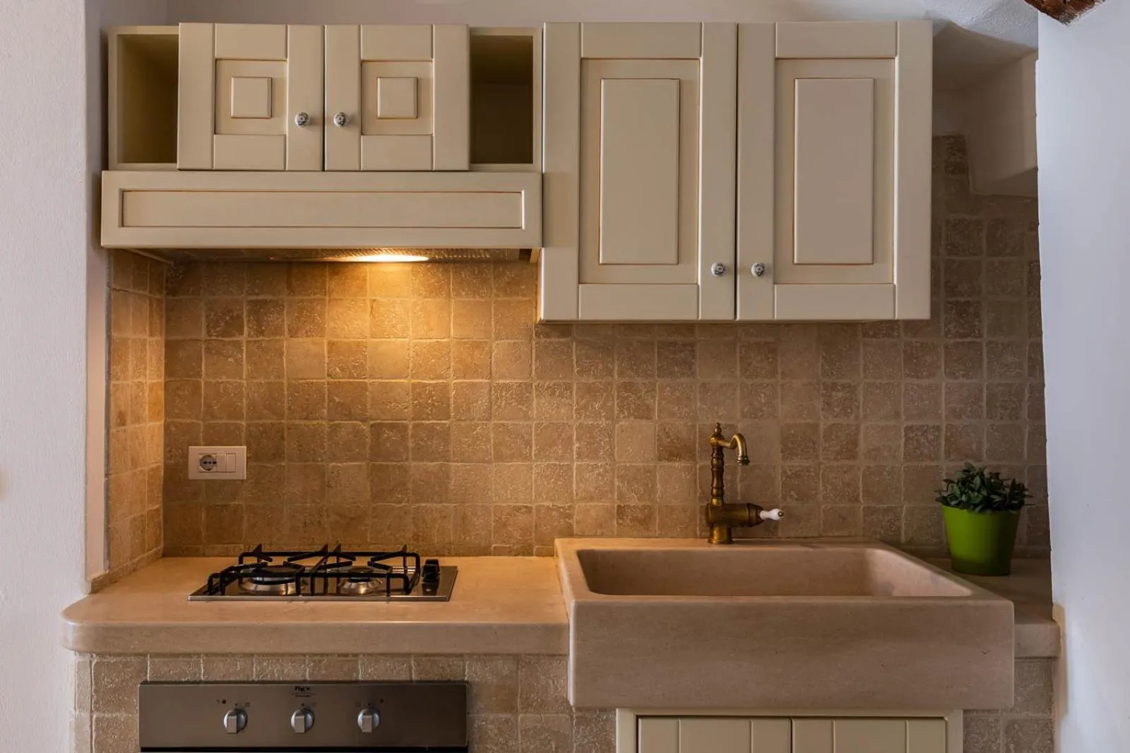 Kitchen or kitchenette in Albergo Diffuso Monopoli