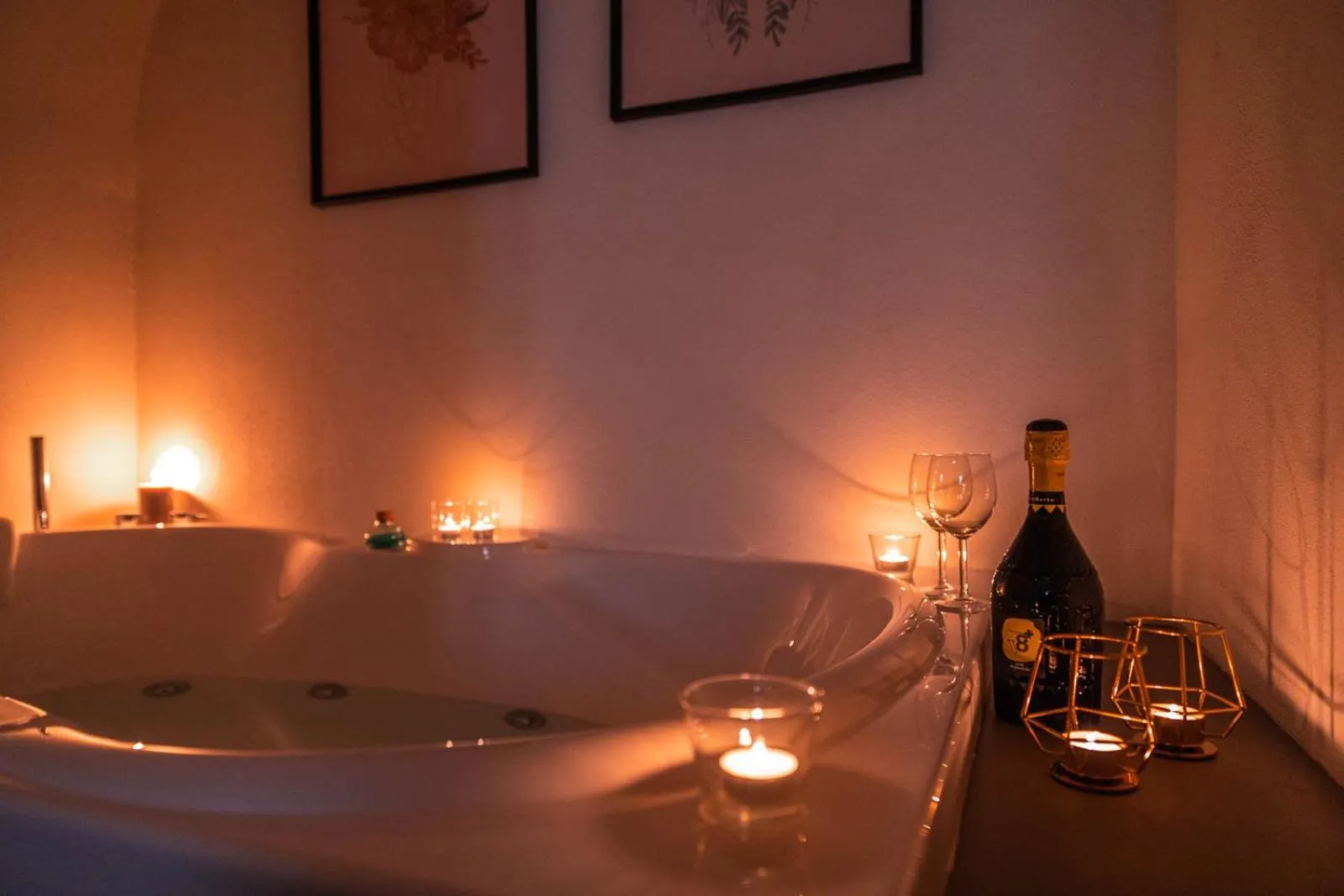 Hot Tub in Albergo Diffuso Monopoli