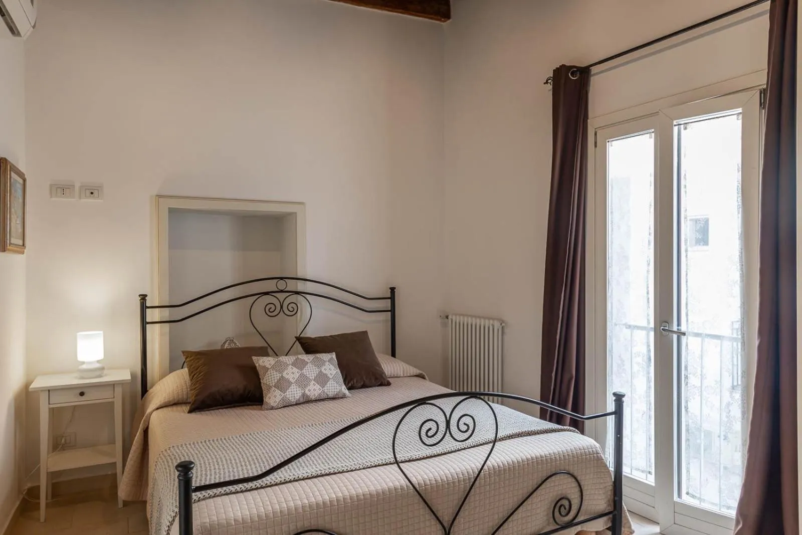 Bedroom, Bed in Albergo Diffuso Monopoli