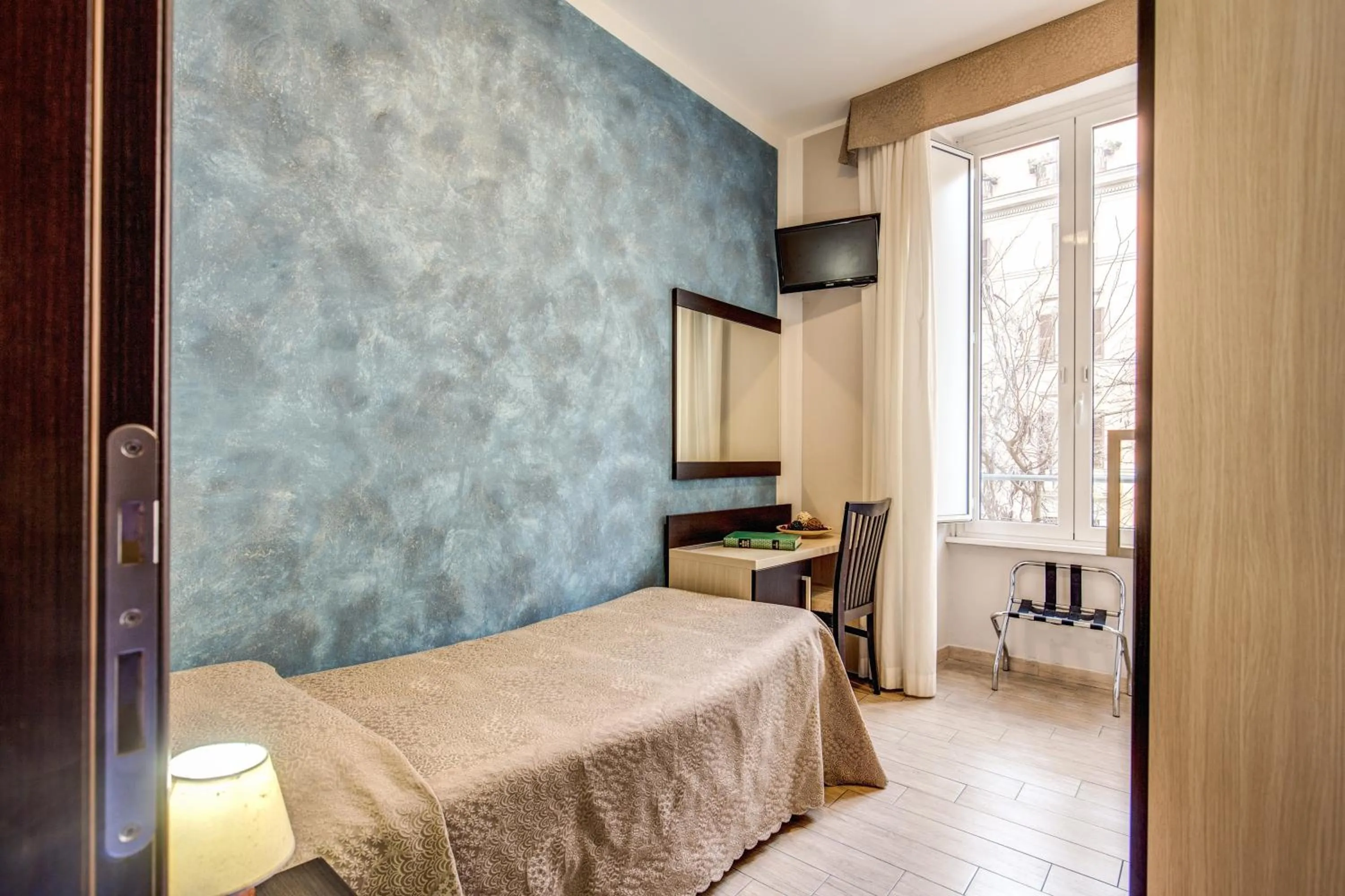 Bed in Buonarroti Suite