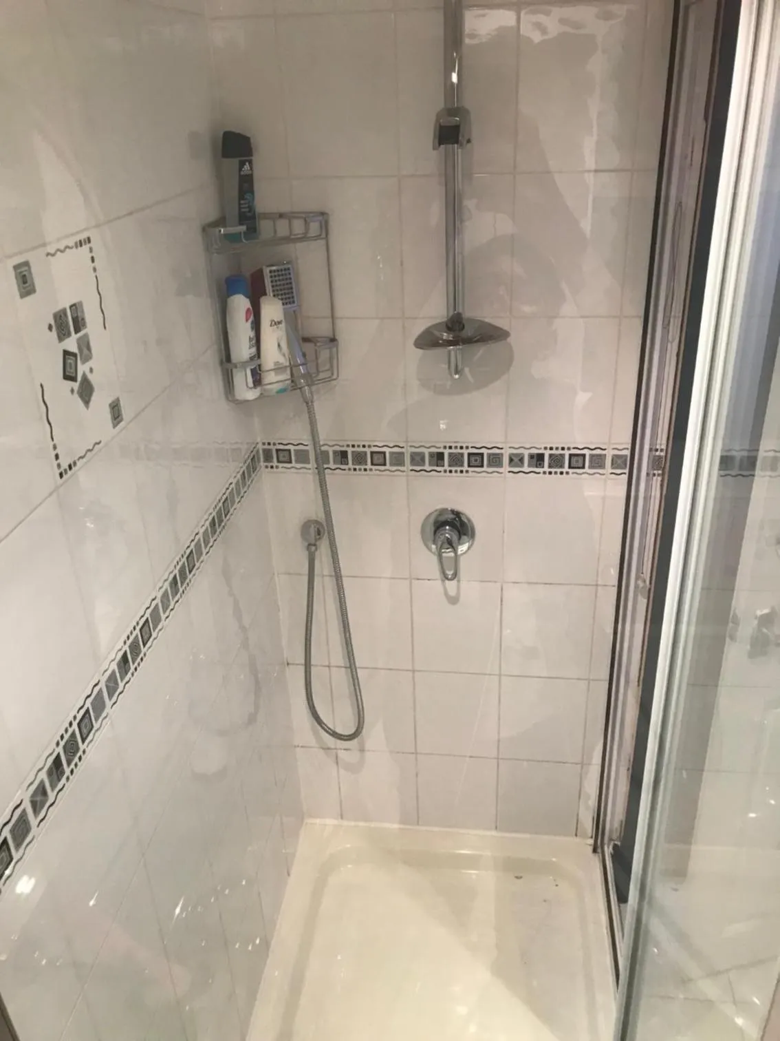 Shower in Entire B&B
